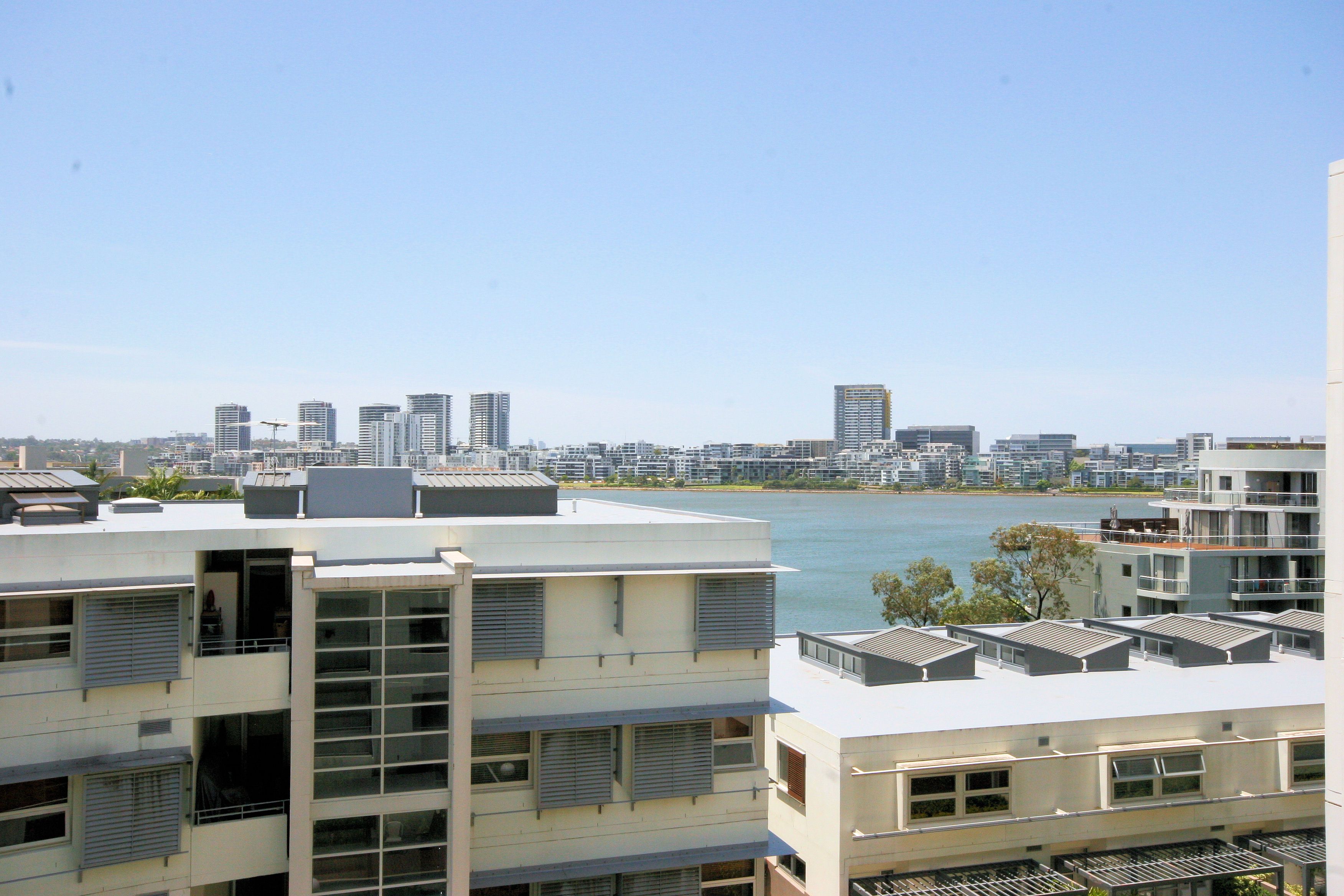 4**/25 Bennelong Parkway, Wentworth Point, NSW 2127