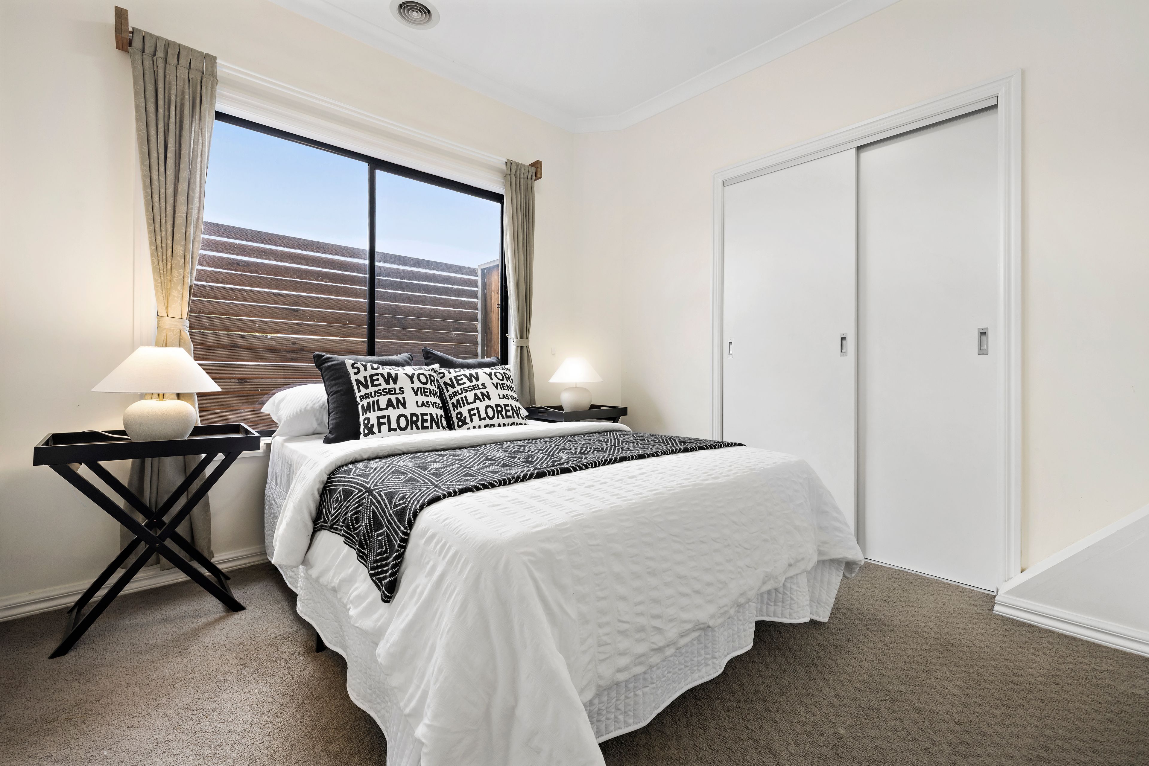 2/970 Heatherton Road — photo 9 of 13