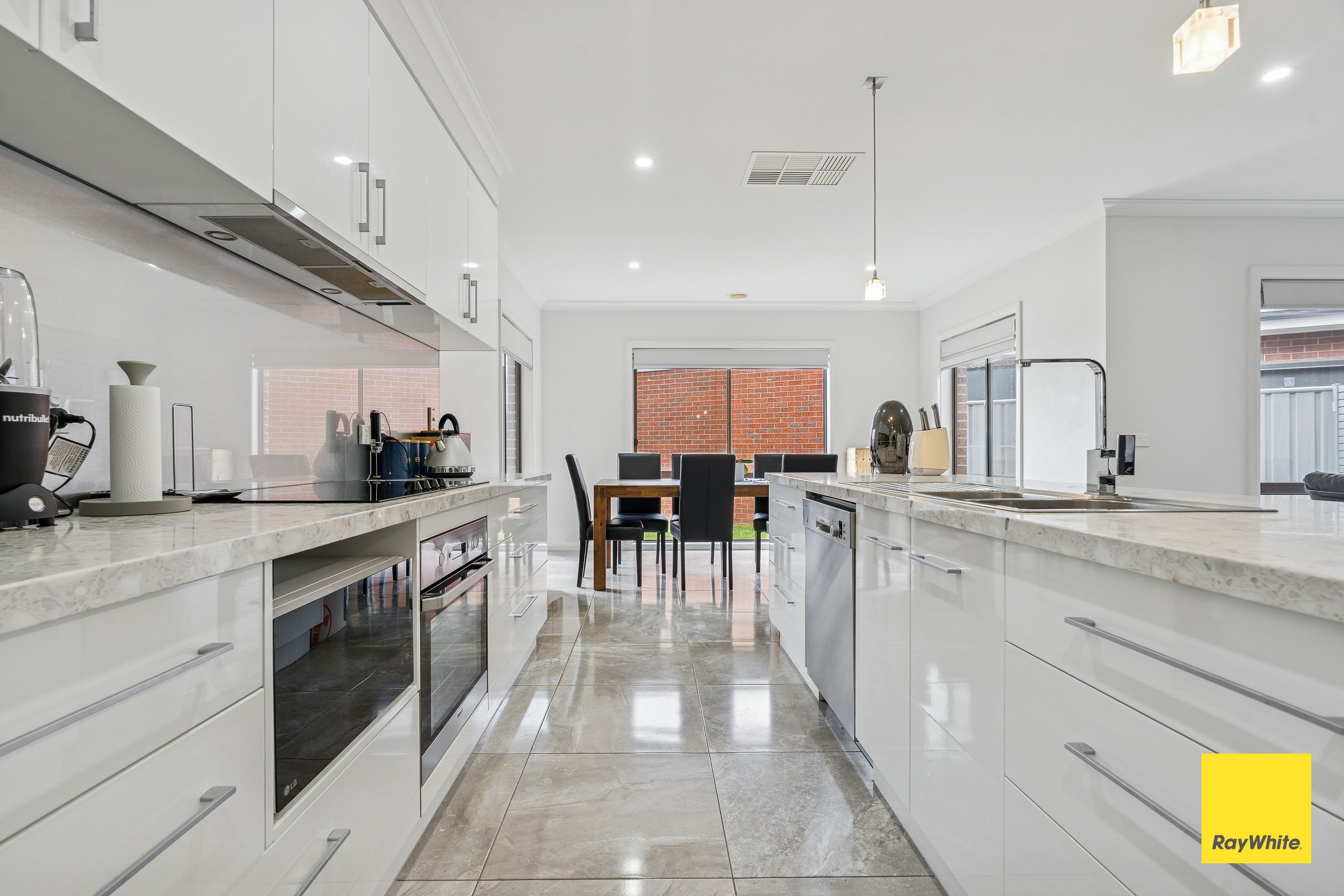 8 Kildonnan Place, Strathdale, VIC 3550