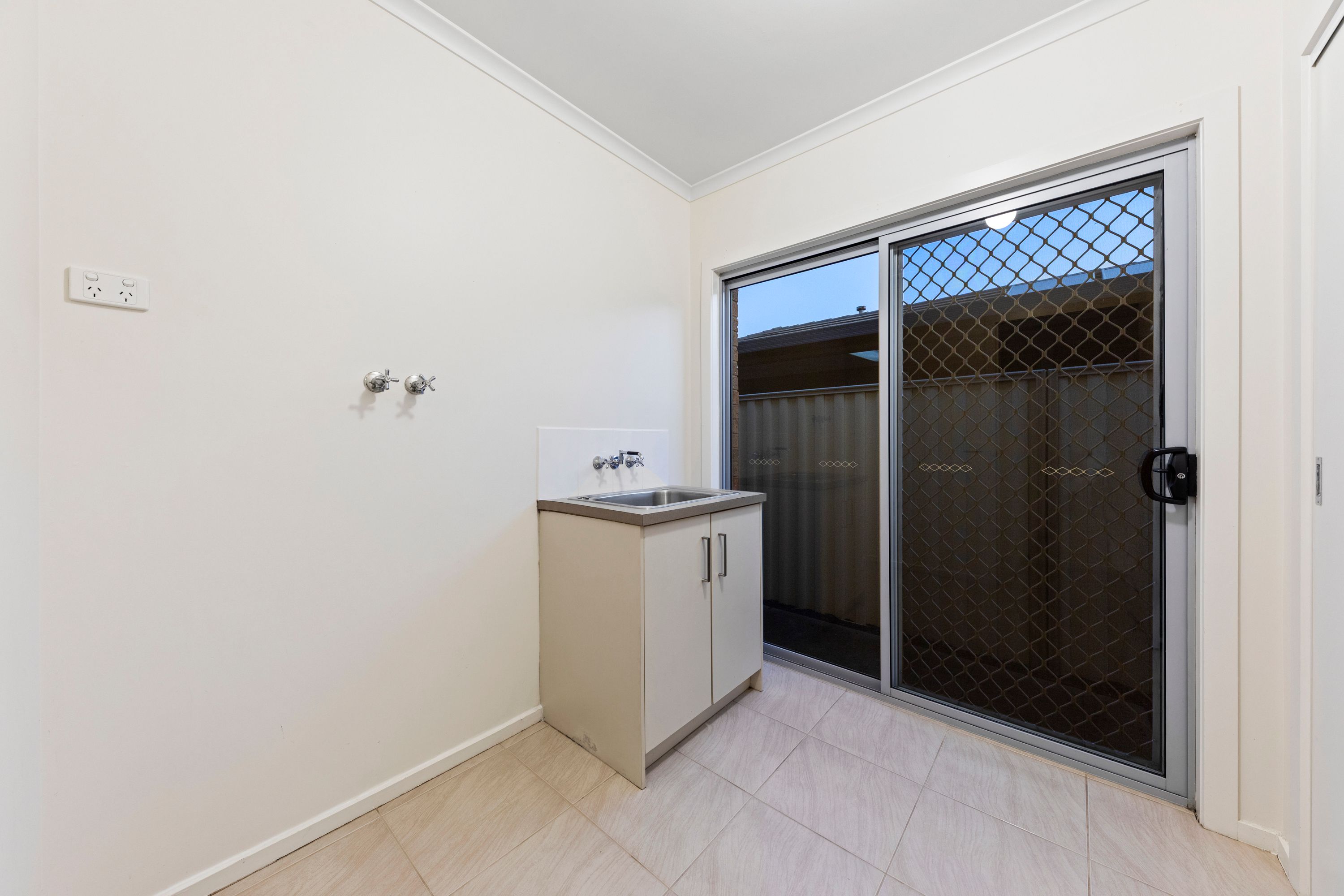 7 Bavaria Lane — photo 13 of 21