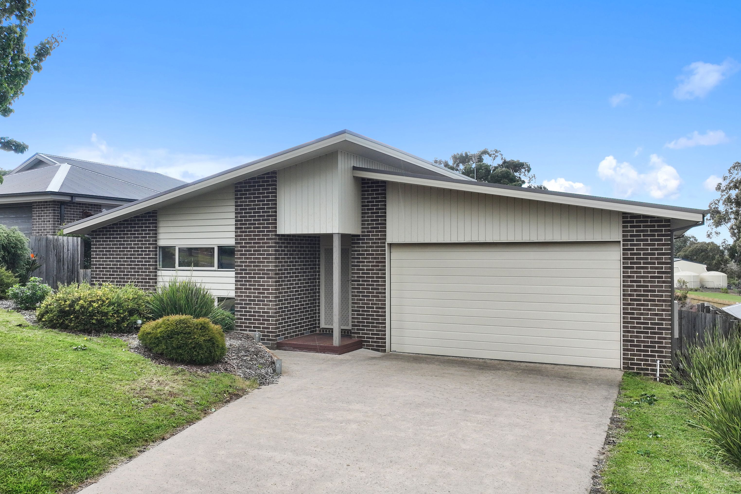 20 Willow Grove, Leongatha, VIC 3953