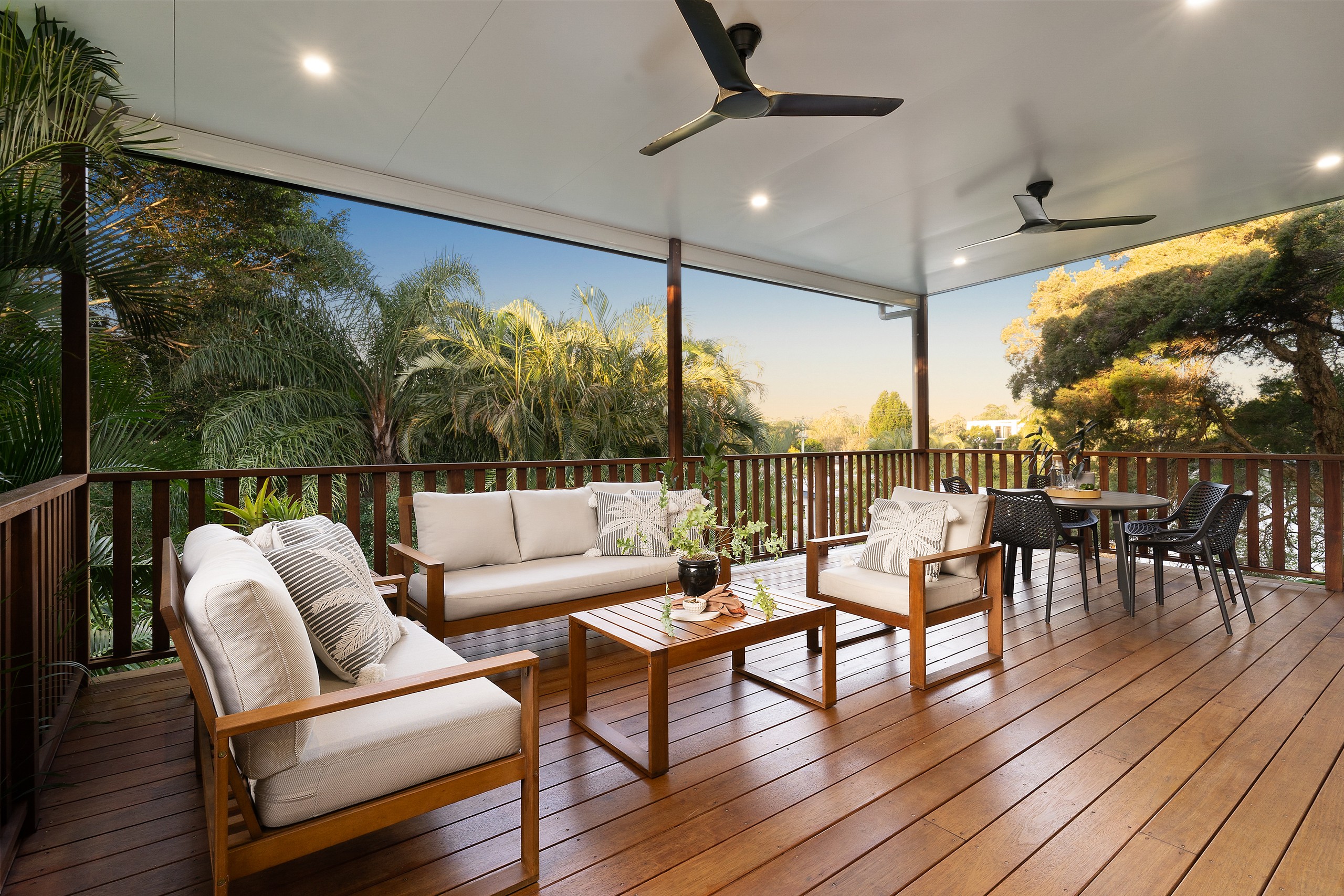 4 Yanderra Avenue, Arana Hills, QLD 4054