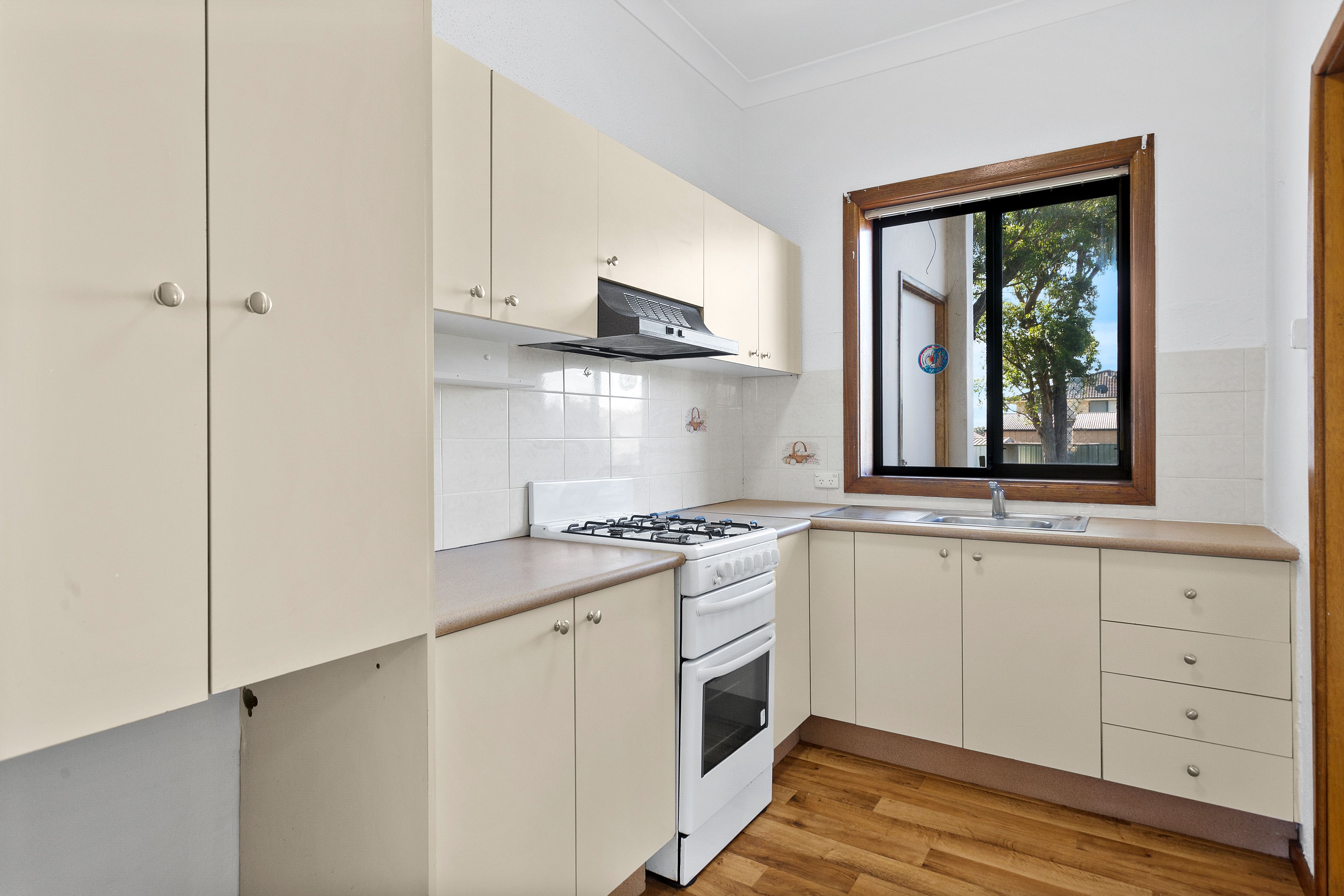 100 Wentworth Street, Oak Flats, NSW 2529