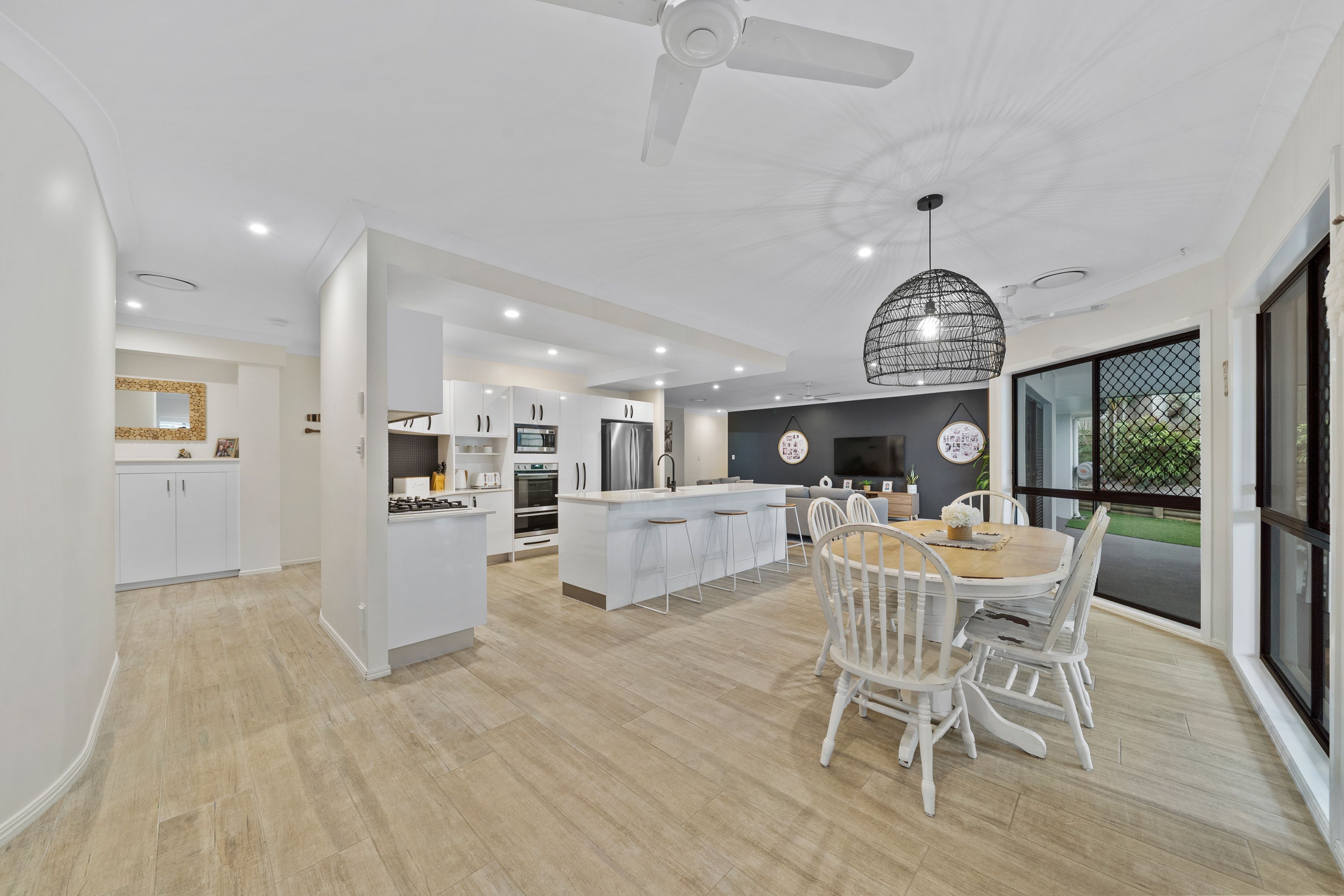 18 Rachel Place — photo 3 of 18