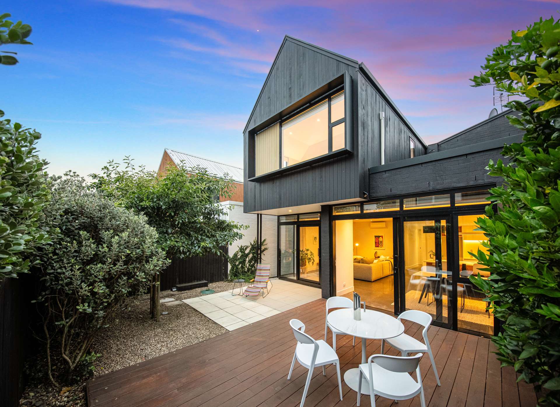 6 Nevill Road photo 1