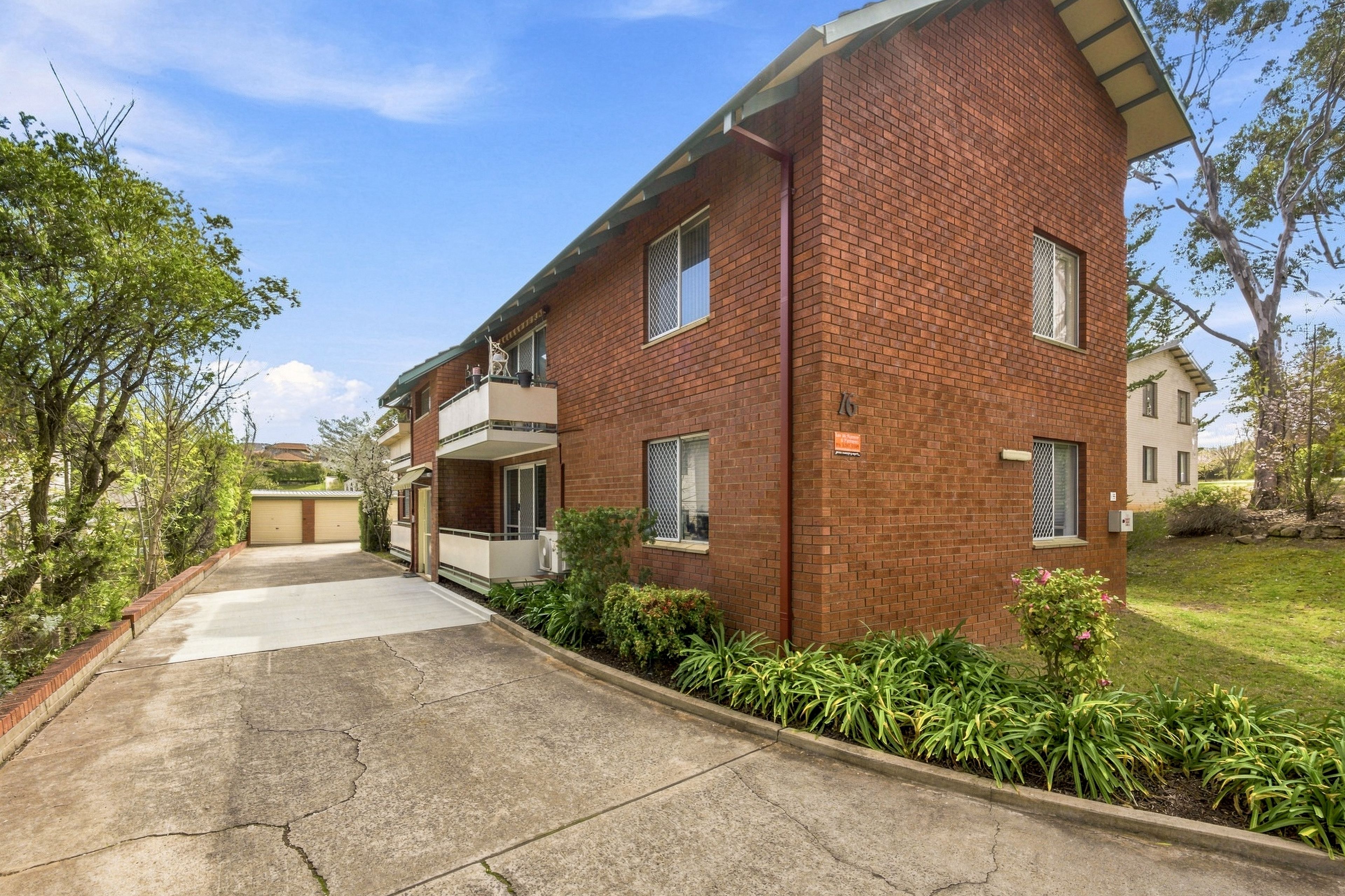 3/16 Yarrow Street — photo 15 of 20