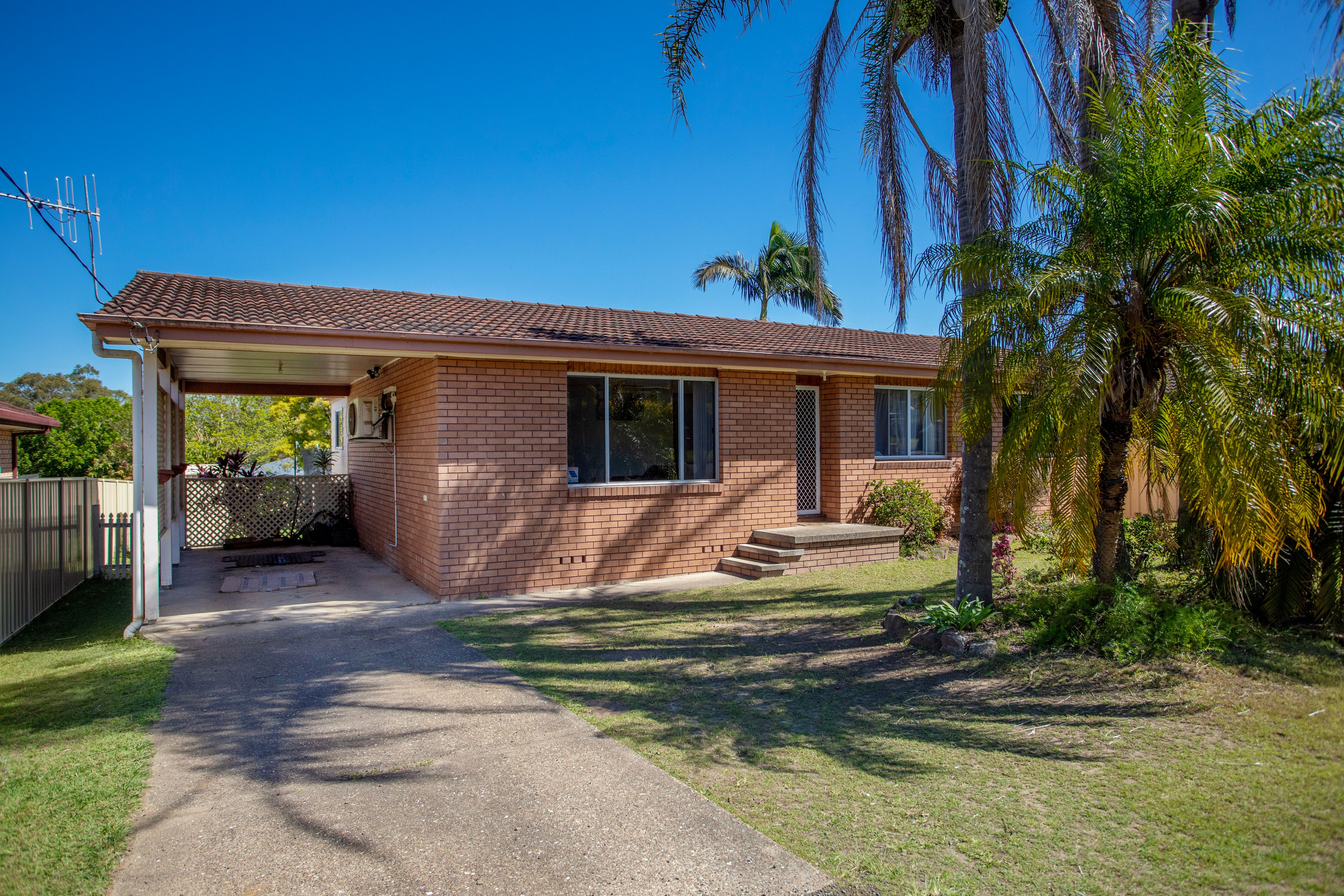 6 Tyrone Street — photo from Ray White Manning Valley
