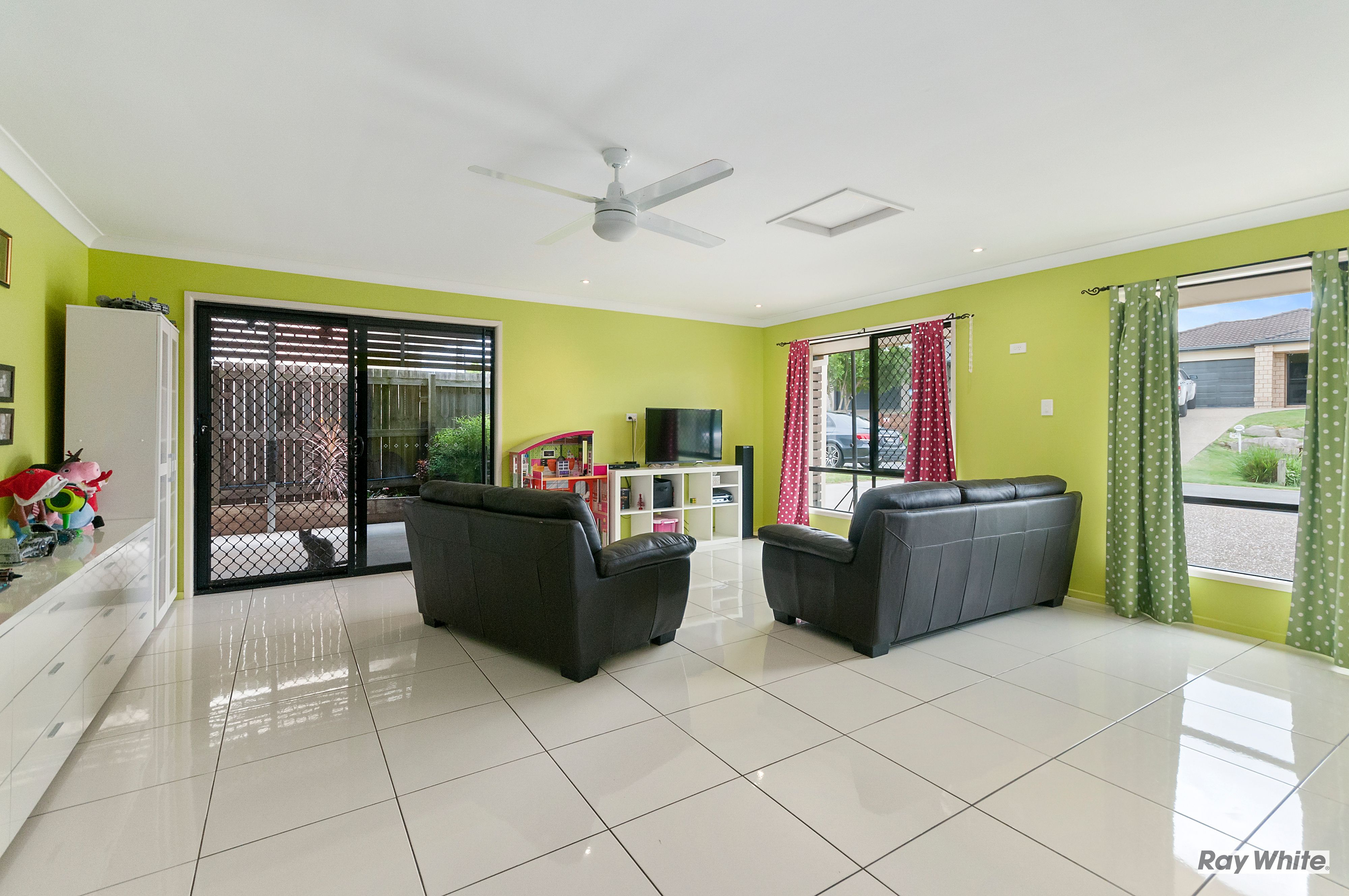 14 Copmanhurst Place, Sumner, QLD 4074