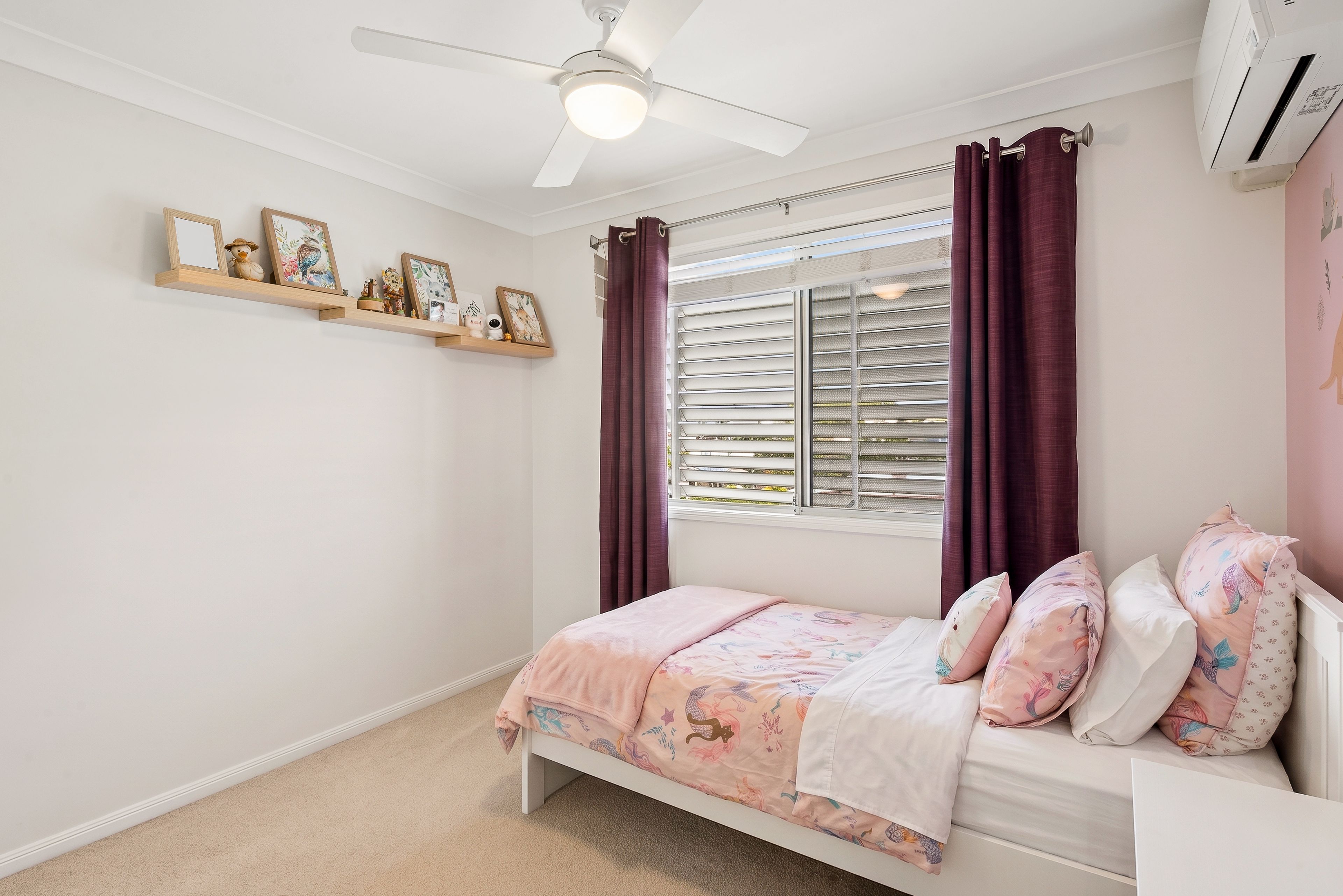 12 Burloo Crescent — photo 11 of 19