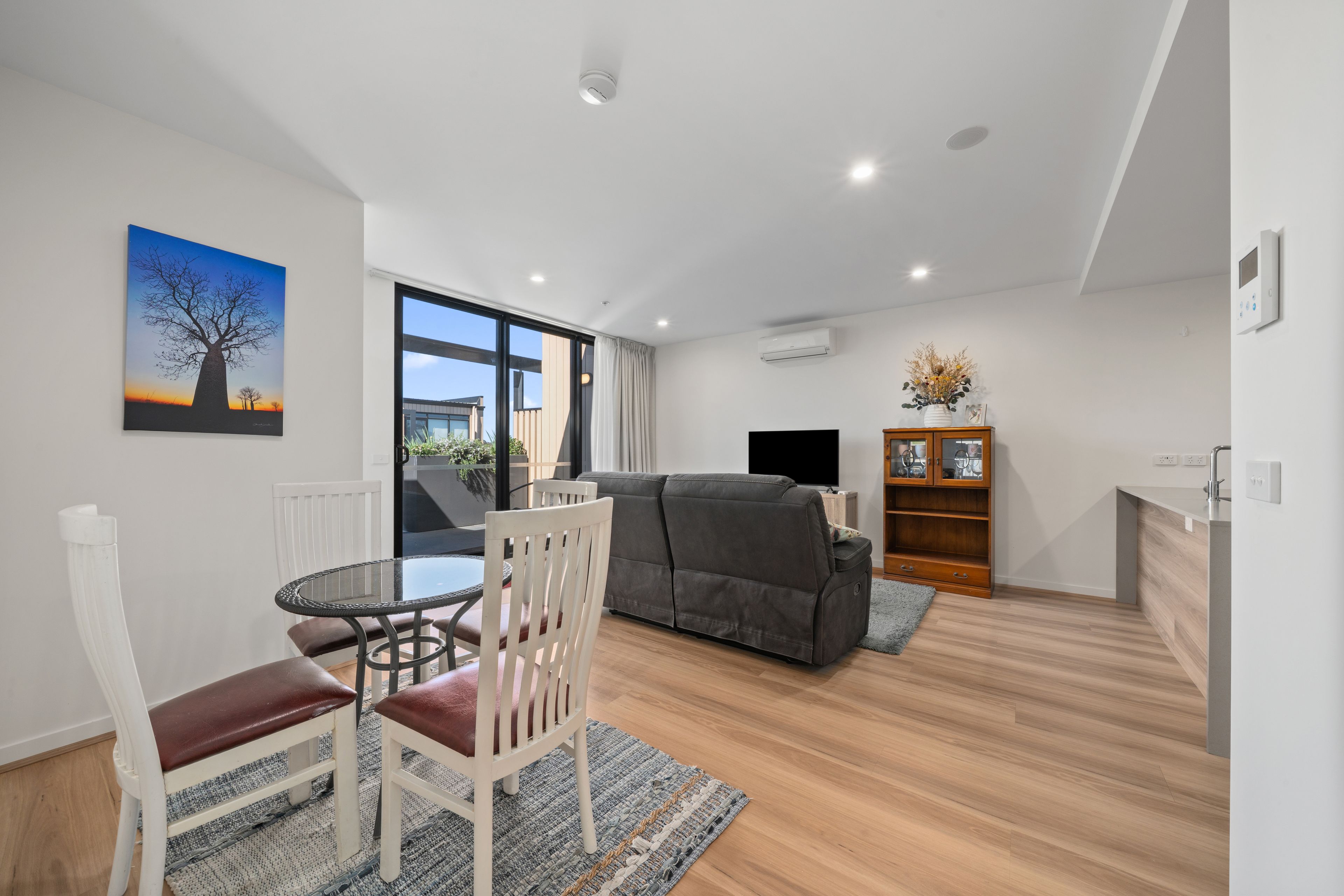 405/39 Braybrooke Street — photo 8 of 19