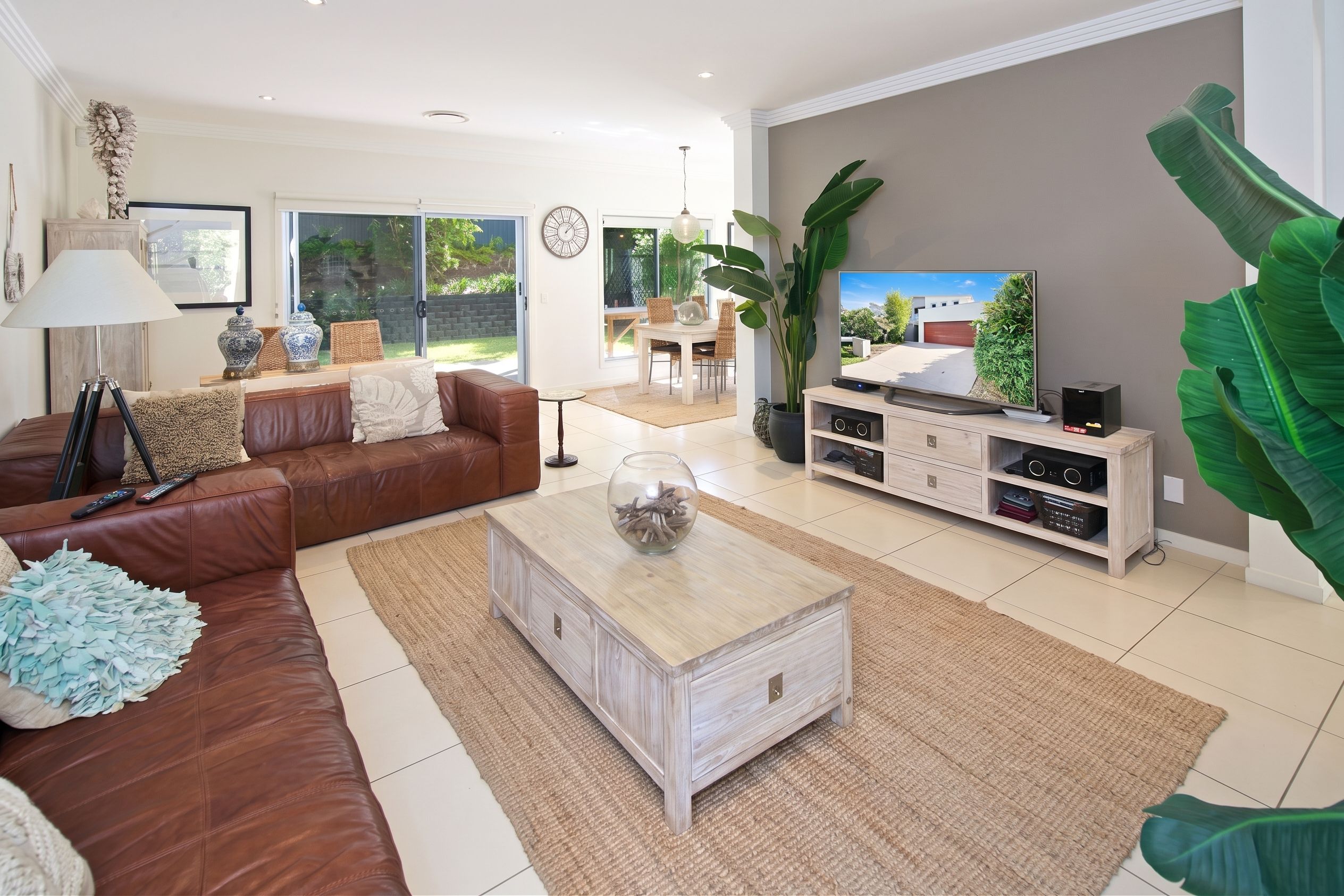 2/64 Compass Drive, Biggera Waters, QLD 4216
