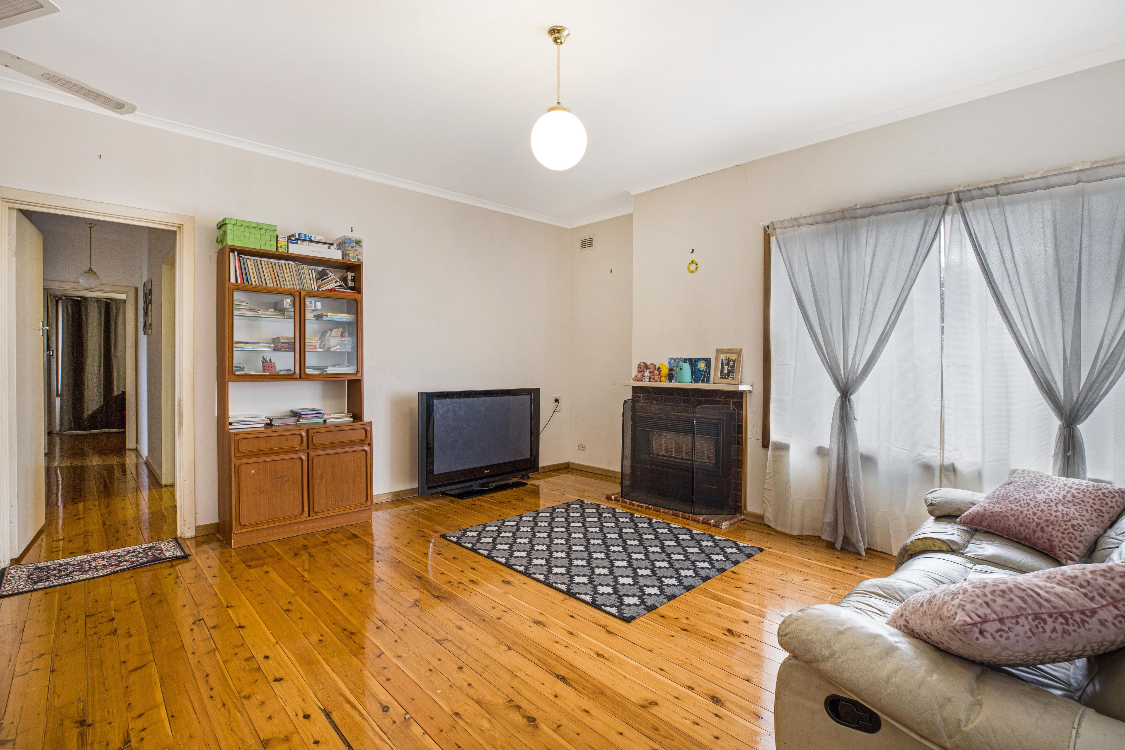 28 Sutton Avenue, Seacombe Gardens, SA 5047