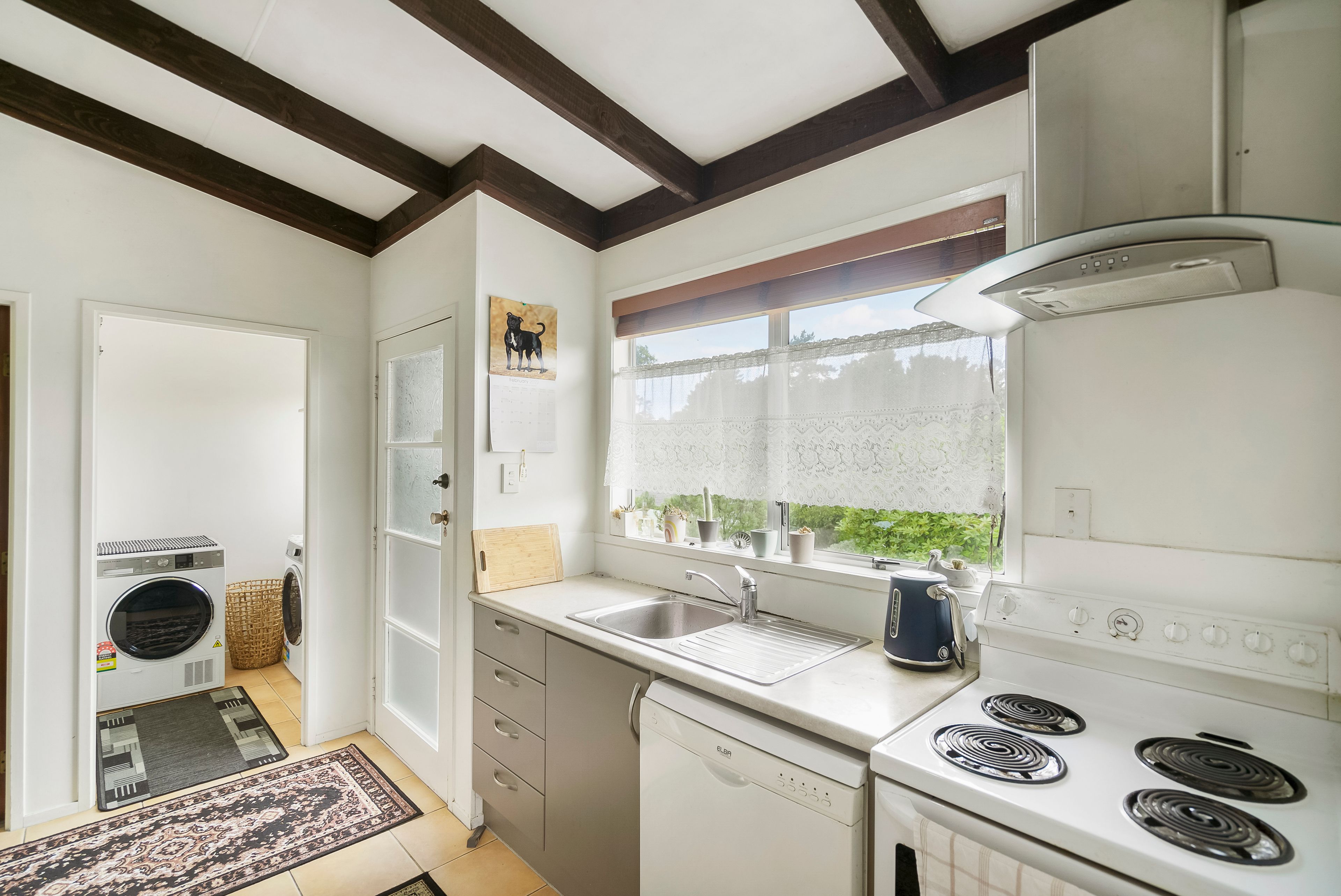 21 Erica Road, Sunnynook, North Shore City