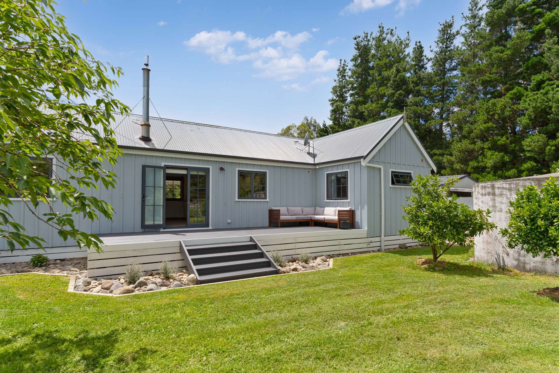 243 Woodside Road photo 29