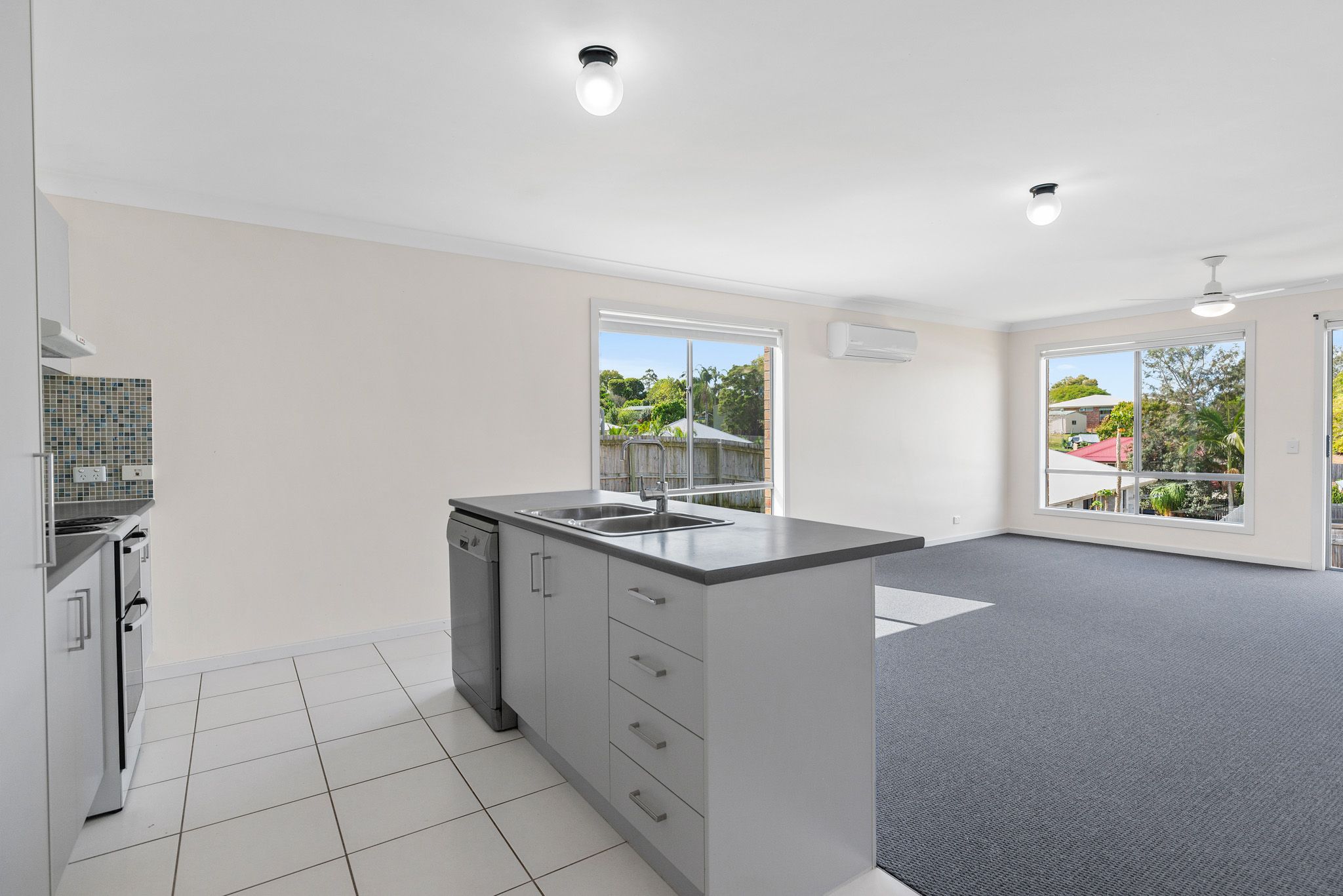 18 Bond Drive, Southside, QLD 4570