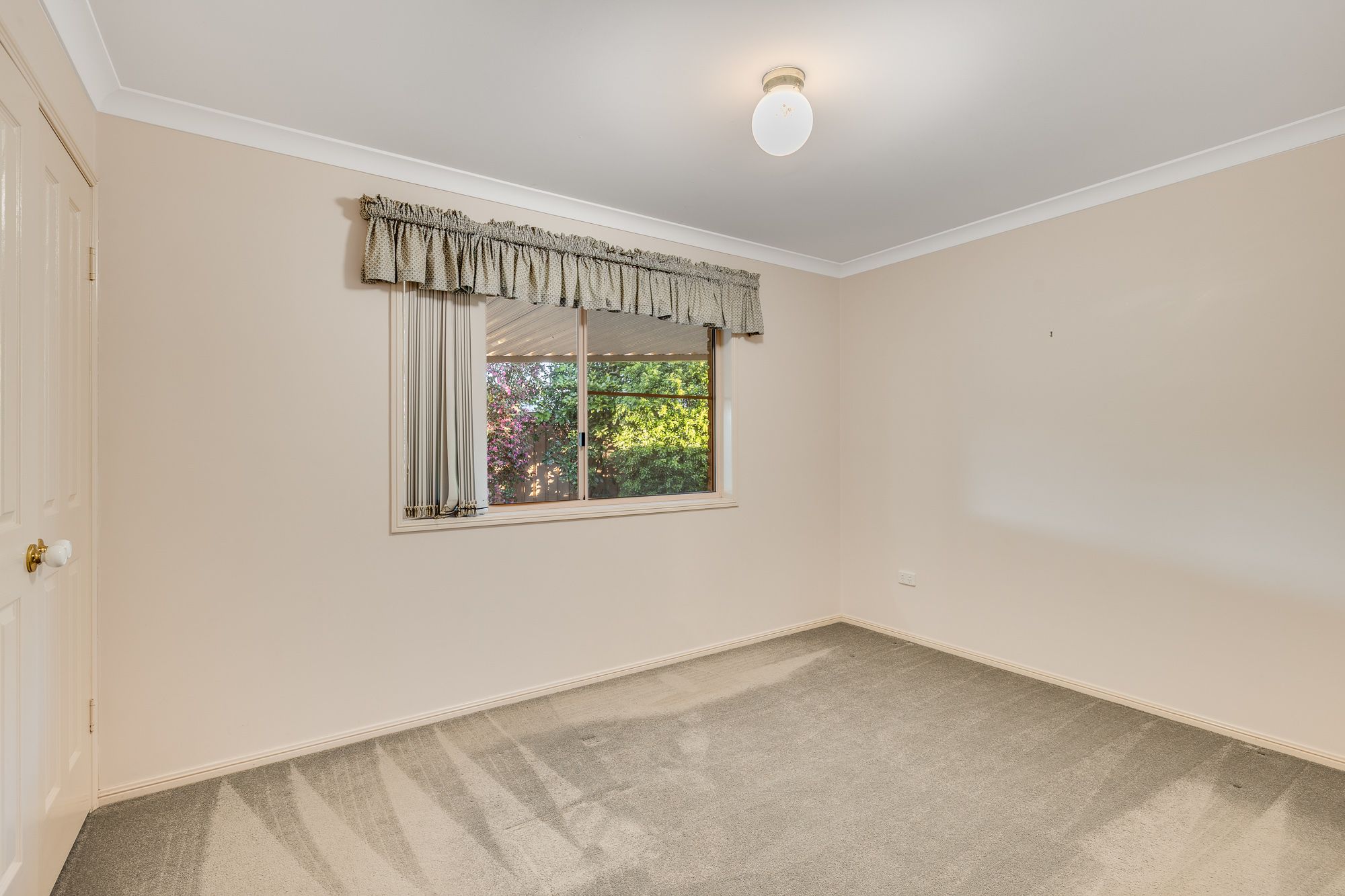 5 Edwin Court — photo 12 of 20