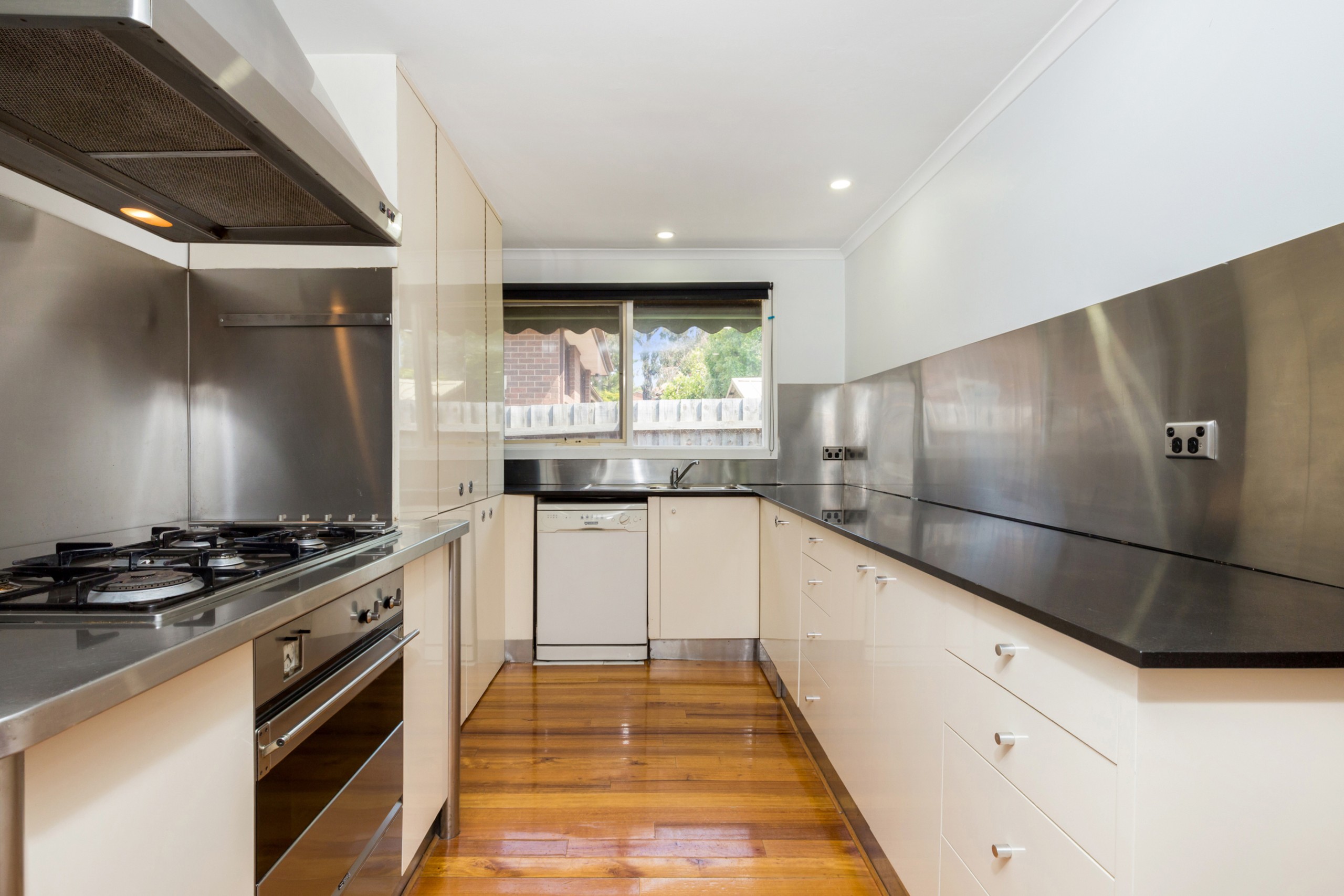 2 Rosalie Court, Wantirna South, VIC 3152