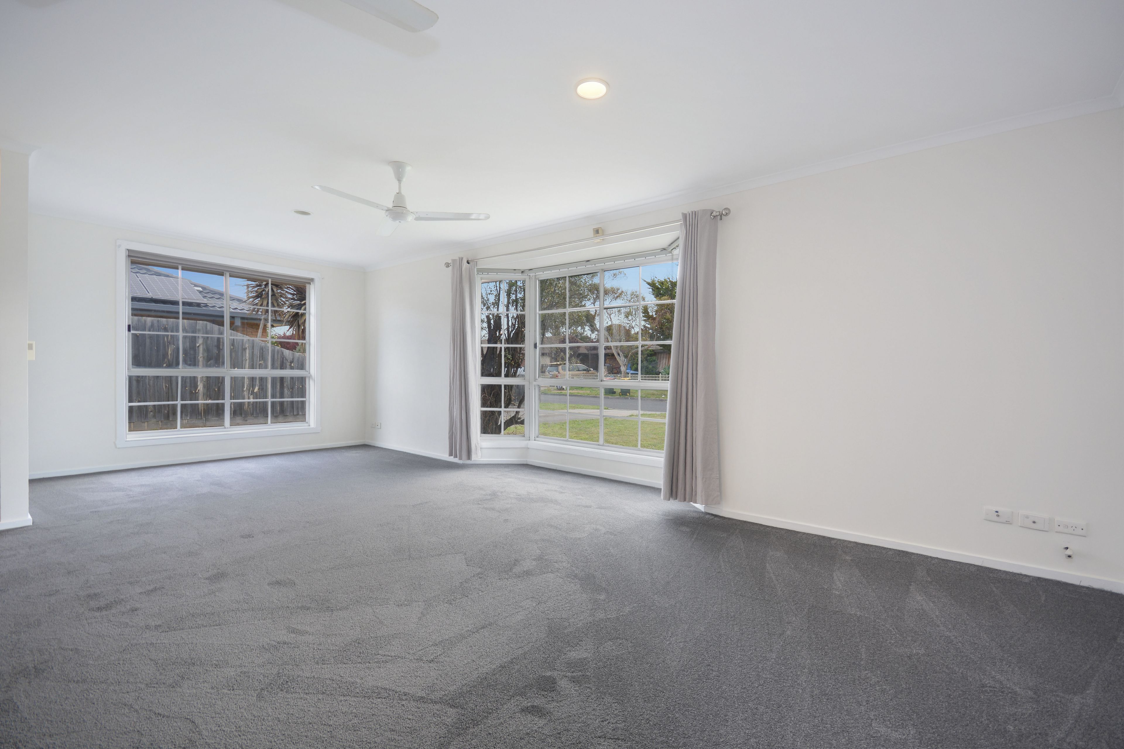8 Warbler Close, Werribee, VIC 3030