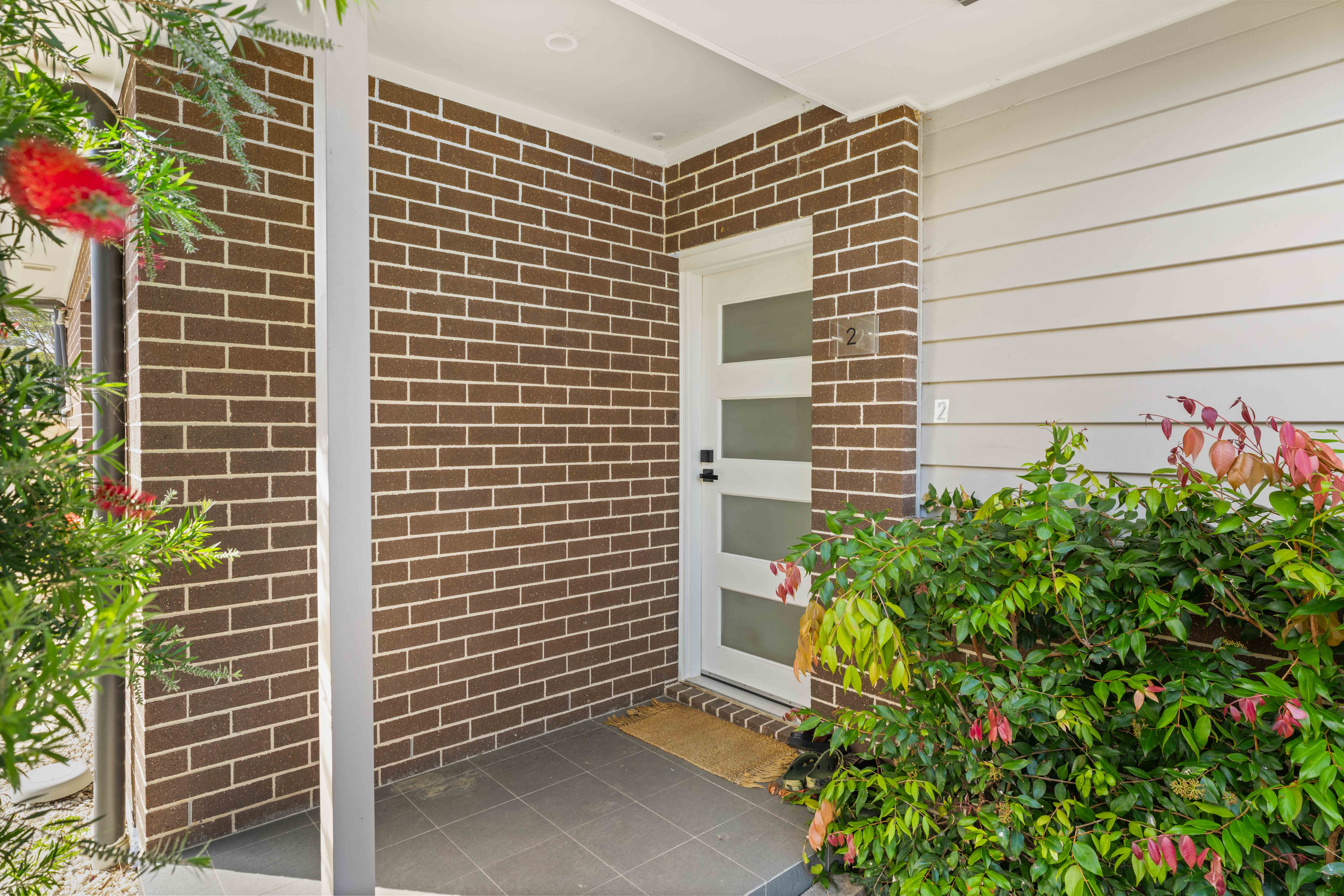 2/54a Hillcrest Avenue — photo 3 of 22