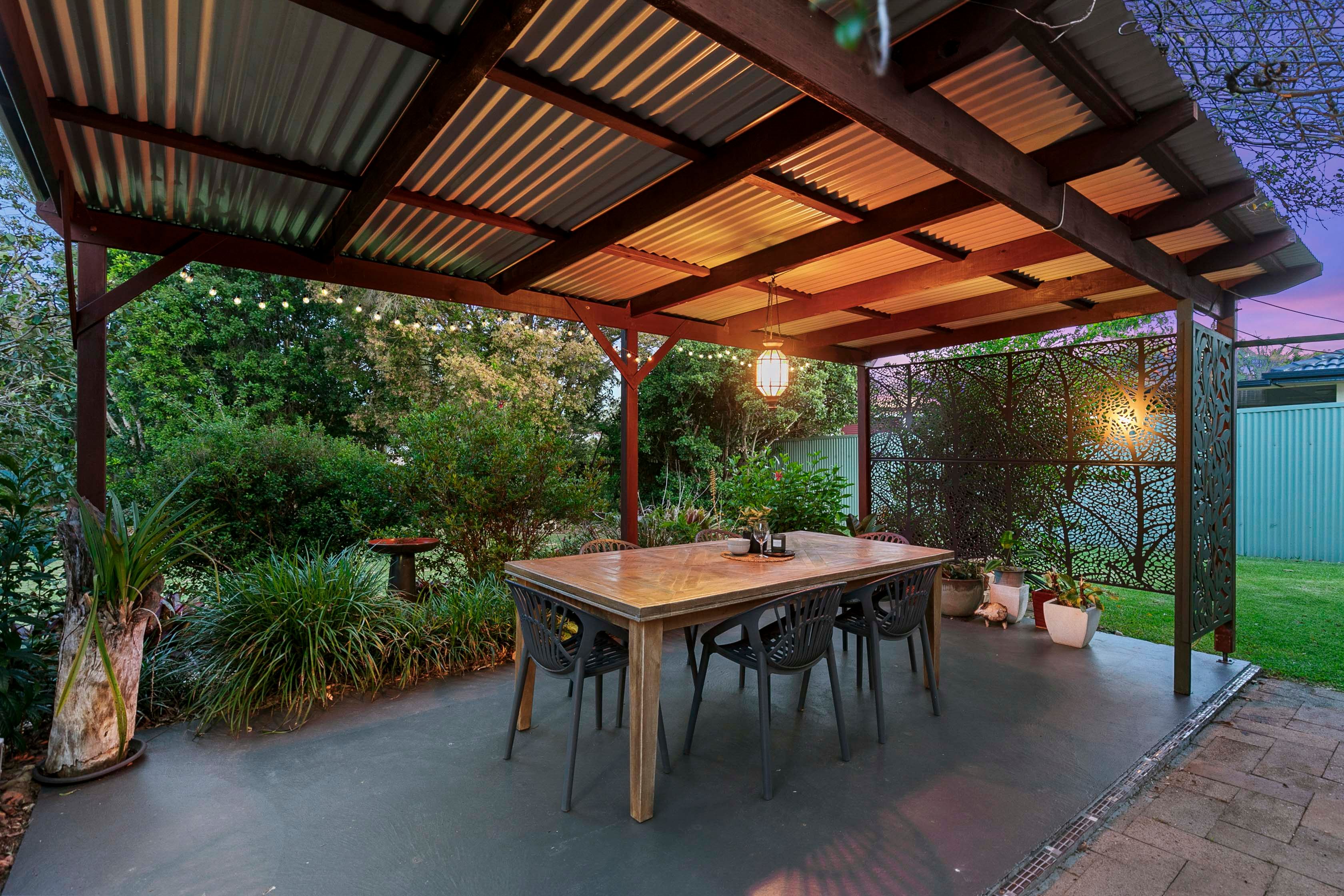 27 Romeck Crescent, Urraween, QLD 4655