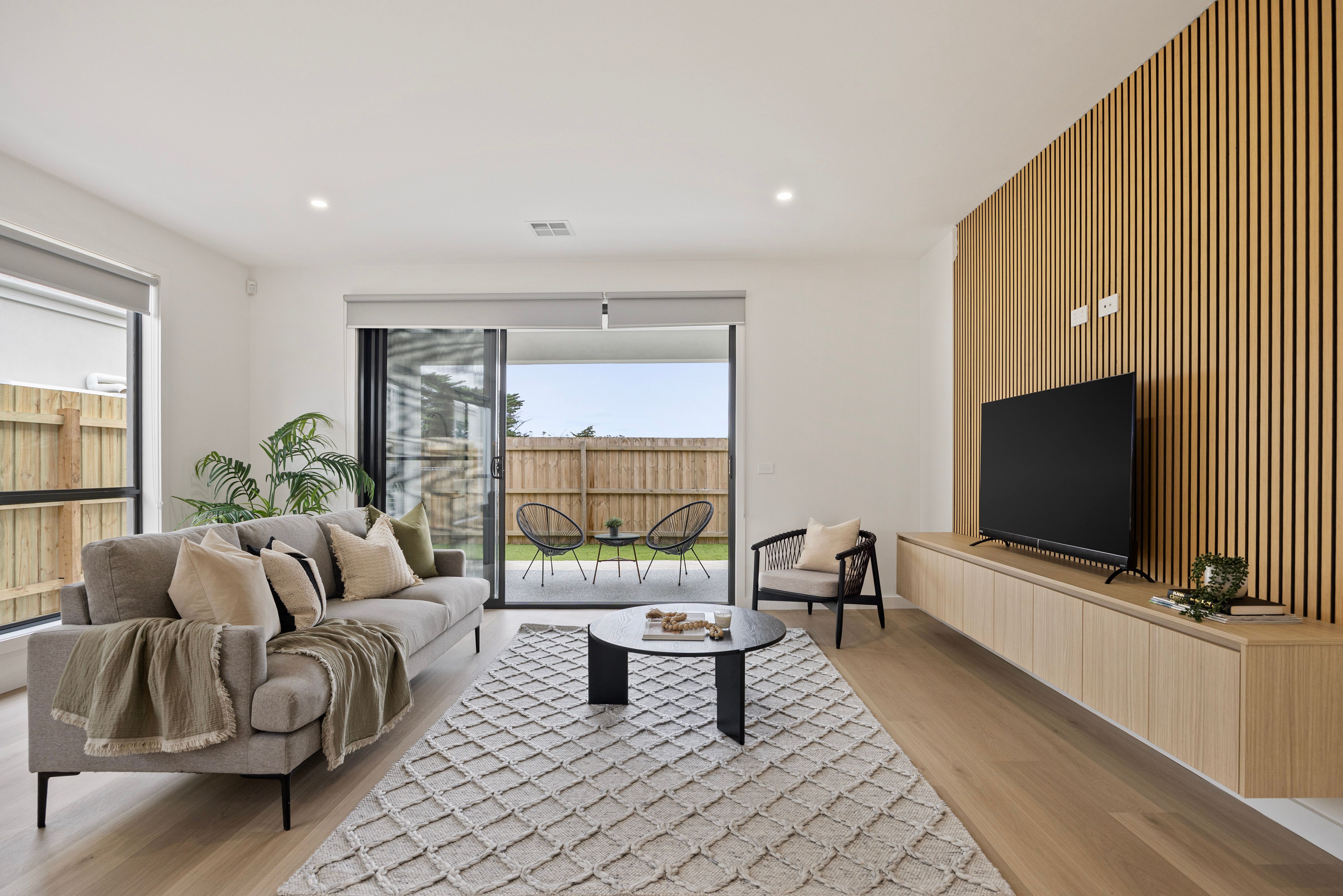 24 Bridgend Street — photo 7 of 15