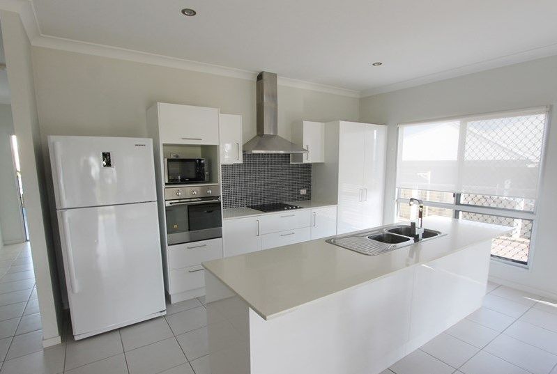 15 Windjana Court, New Auckland, QLD 4680
