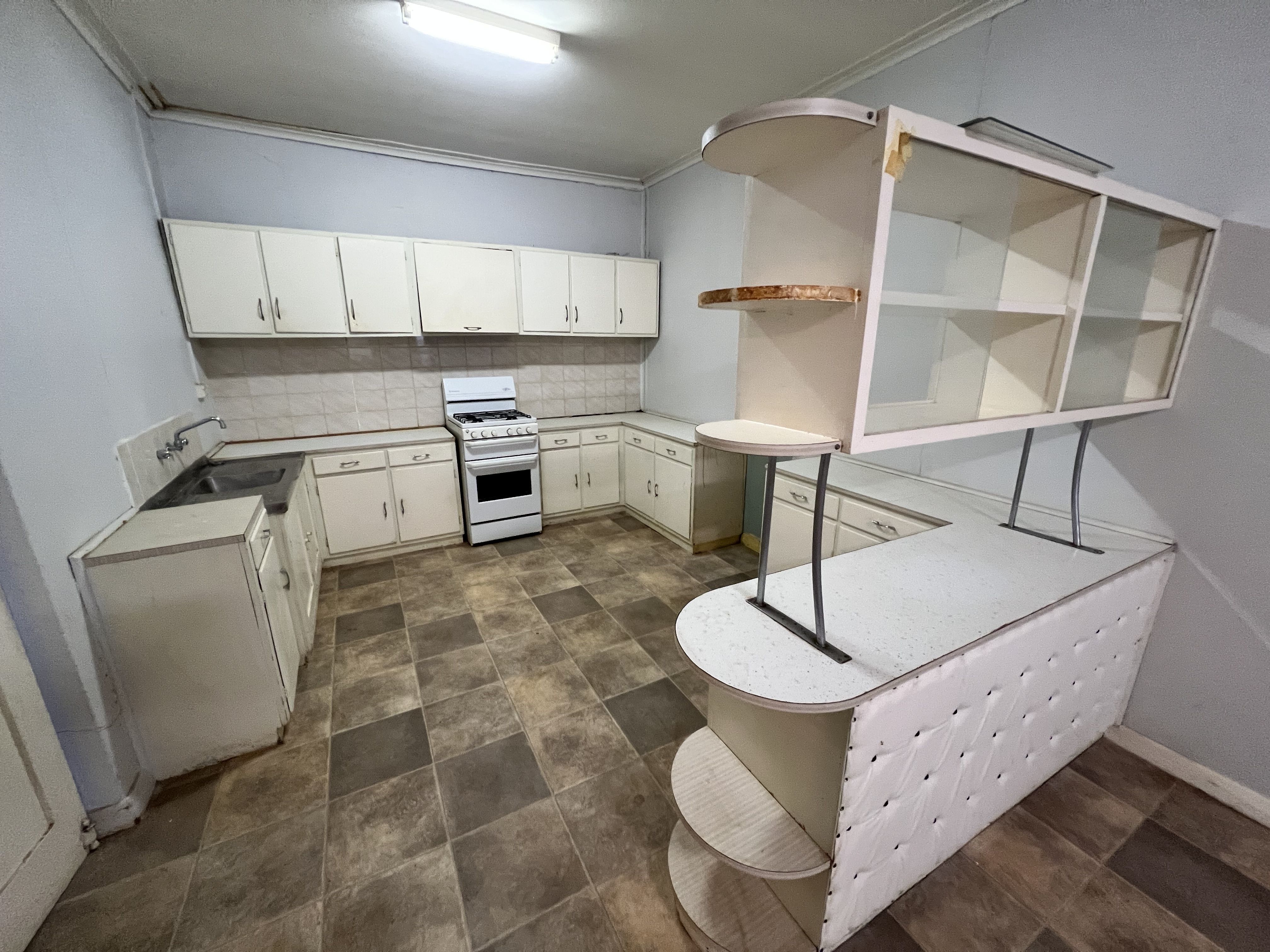 416 Lane Street — photo 3 of 18