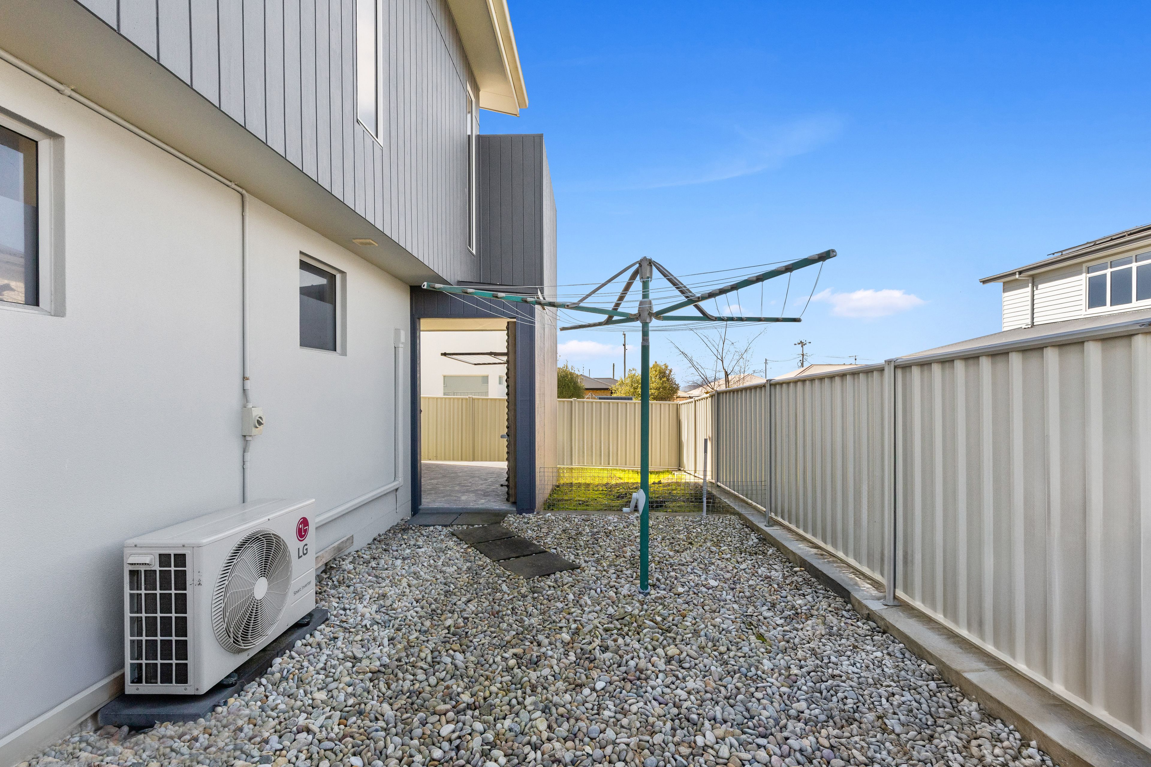 1/3 Arthur Street — photo 23 of 29