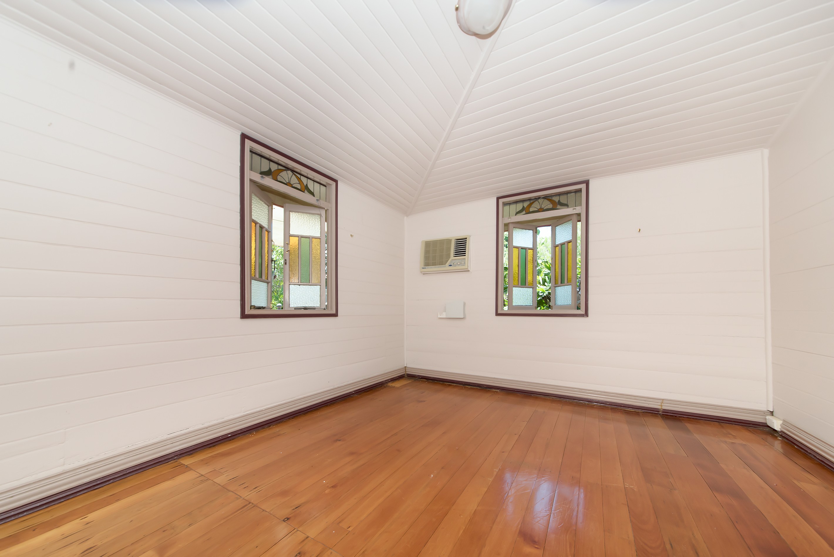 18 Church Street, West End, QLD 4810