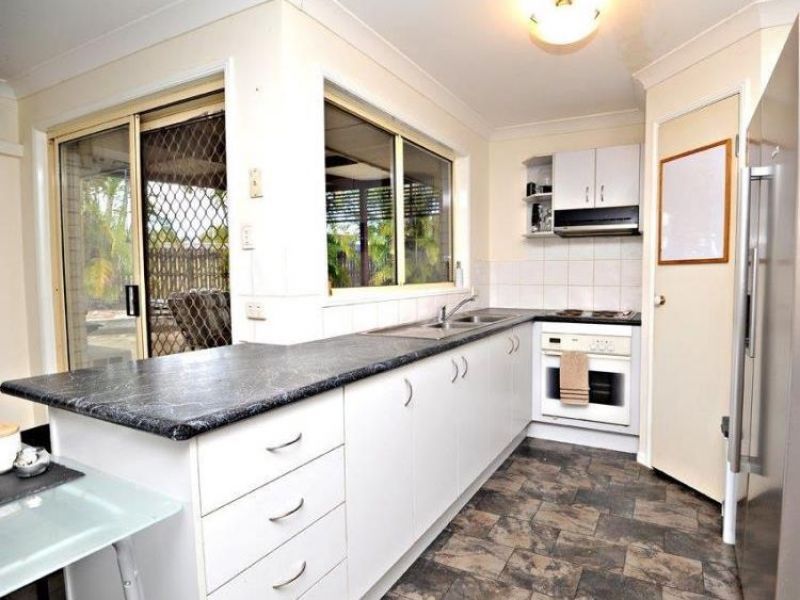 13 Sherbourne Court, Berrinba, QLD 4117