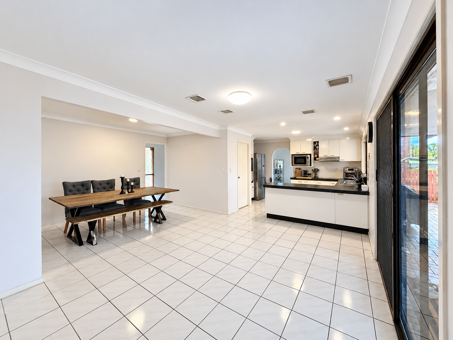 203 Horizon Drive, Westlake, QLD 4074 - House for Rent - Ray White ...