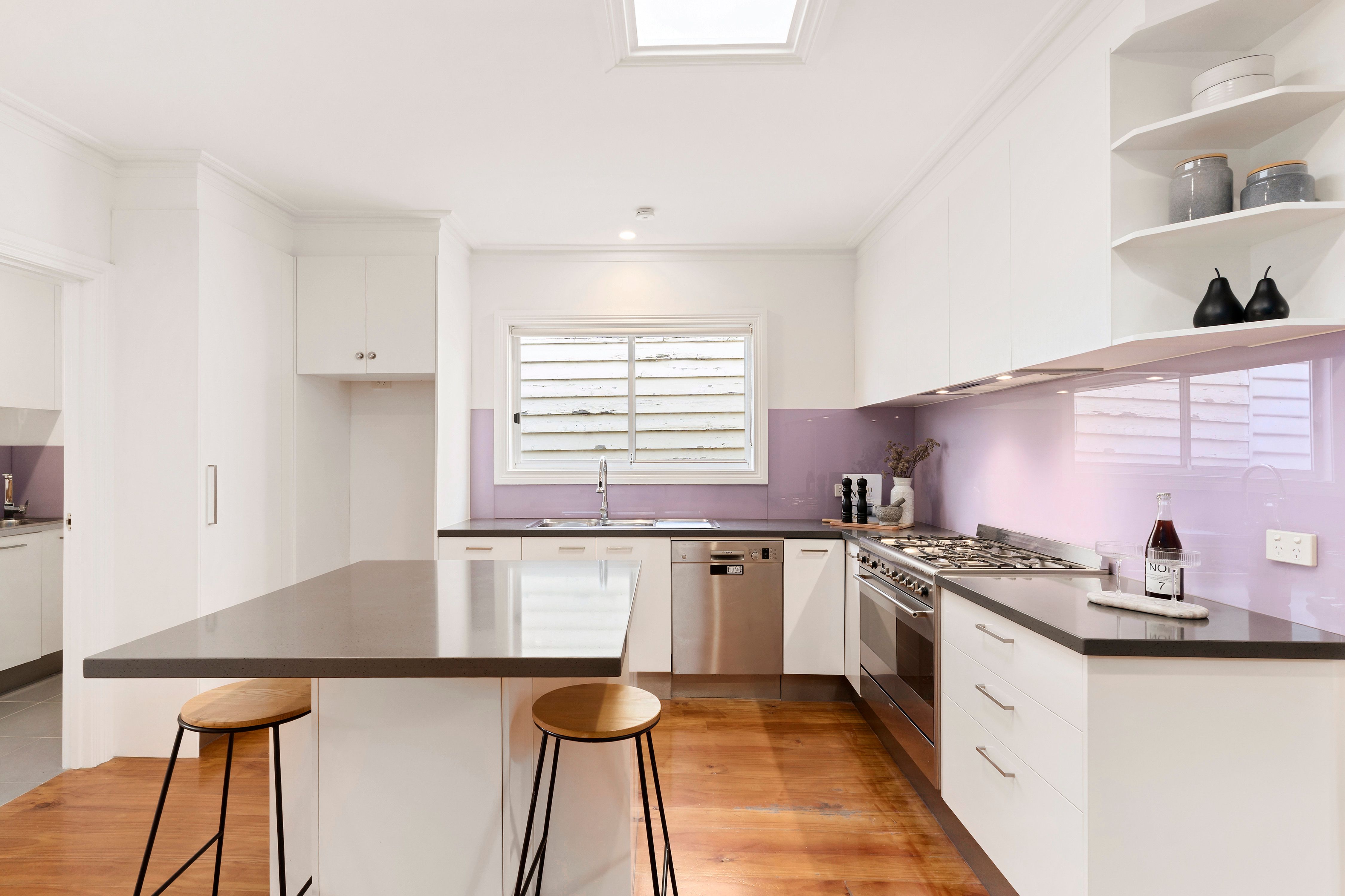 8 Malden Street — photo 4 of 11