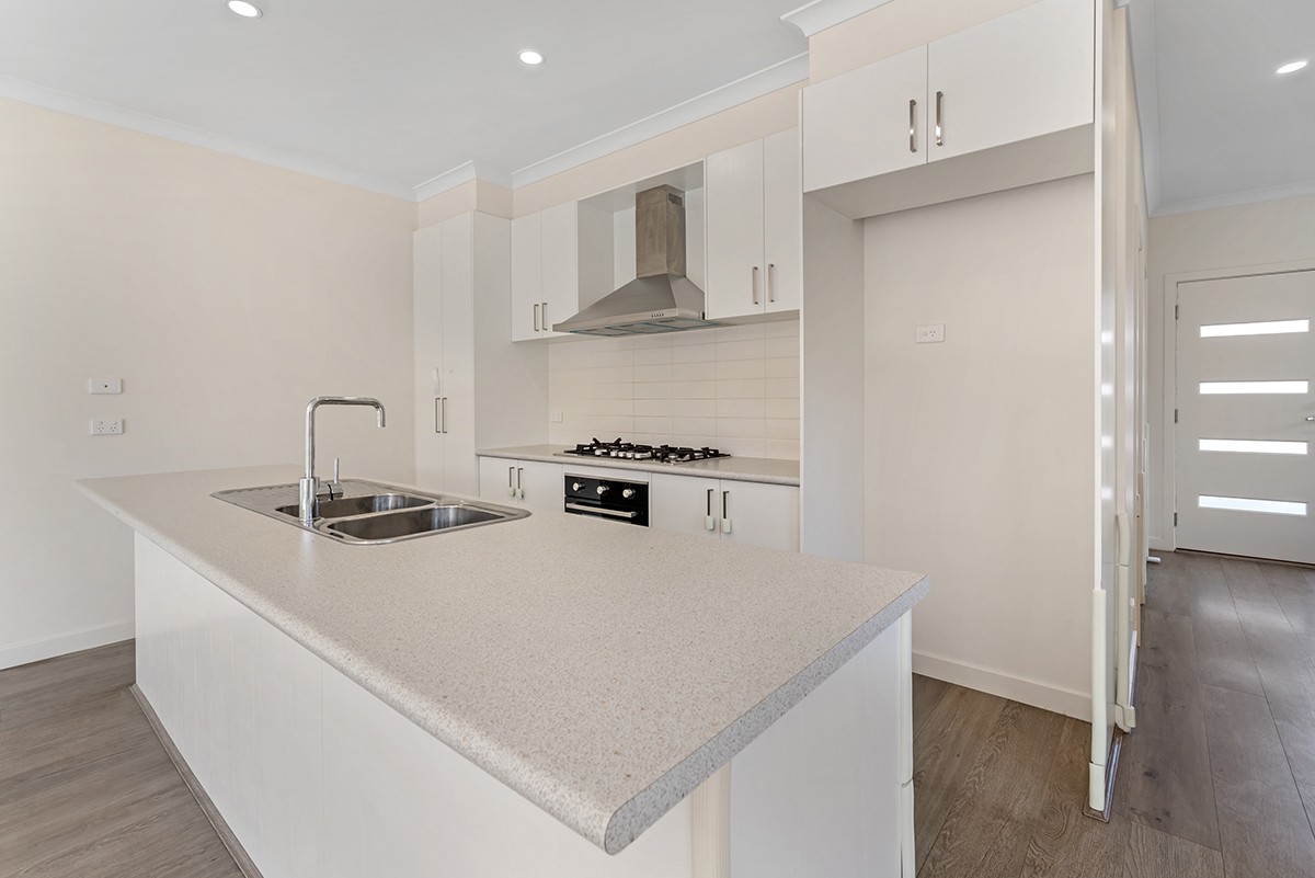 34 Furlong Street, Craigieburn, VIC 3064
