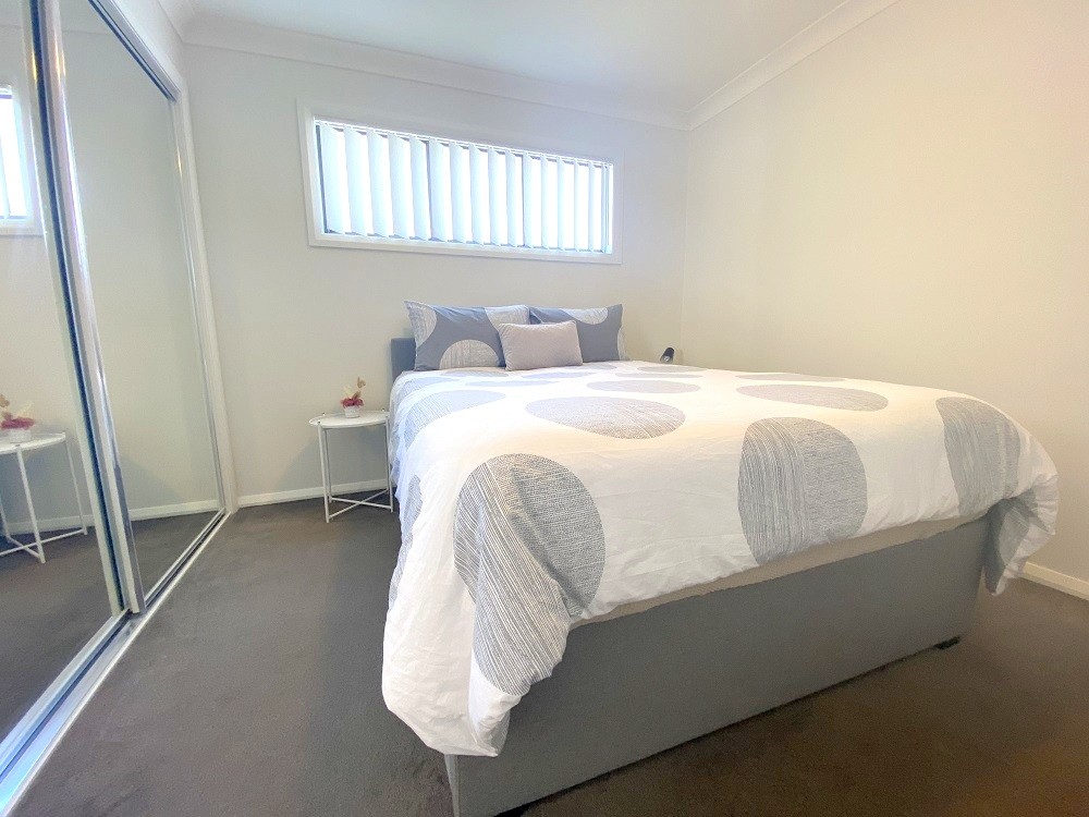 5 Searle Way, Oran Park, NSW 2570