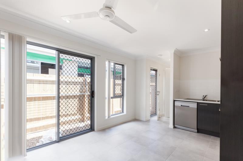 2/276 Herses Road, Eagleby, QLD 4207