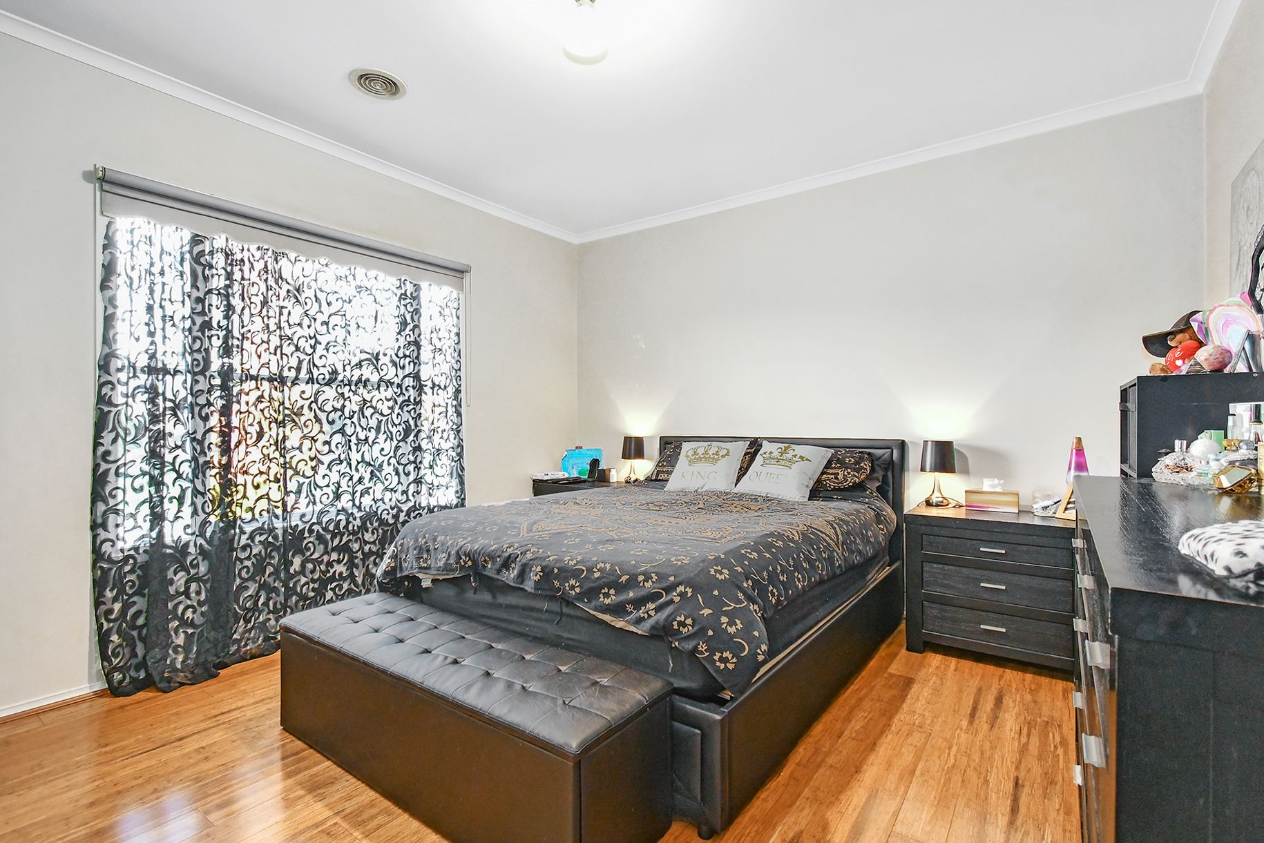 8 Killarney Crescent, Pakenham, VIC 3810