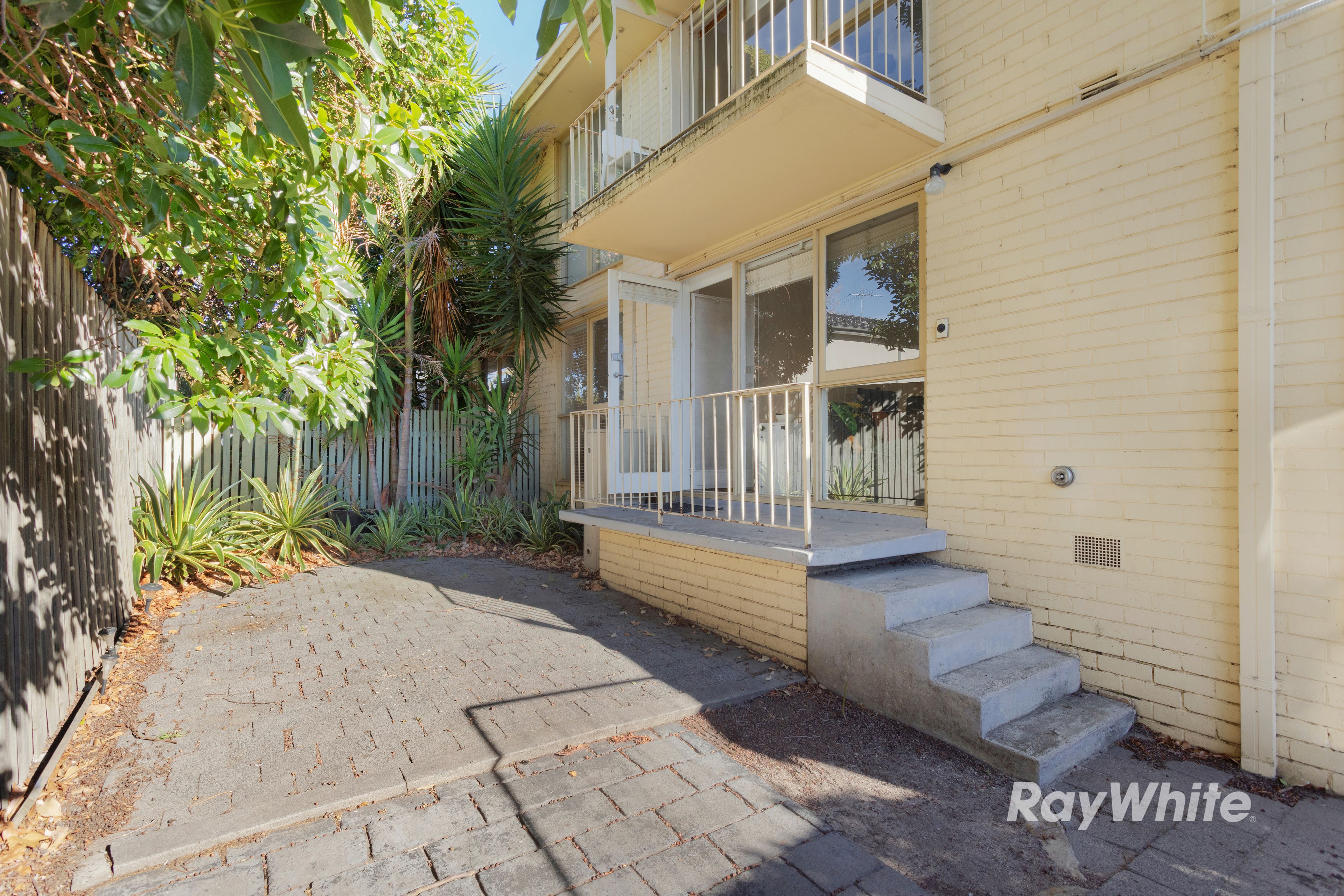 4/1207 Dandenong Road, Malvern East, VIC 3145