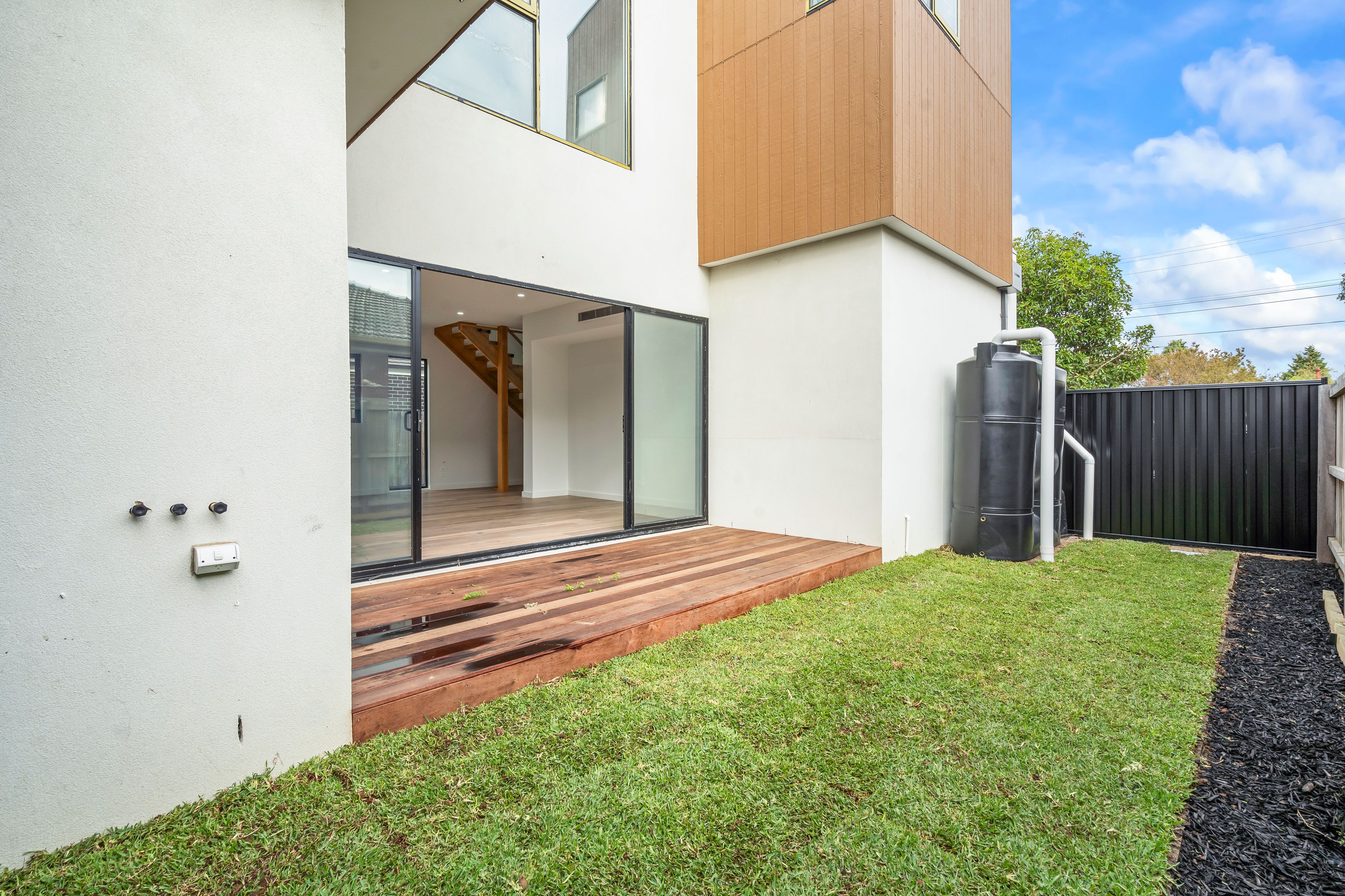 1/32 Galeka Street — photo 11 of 11