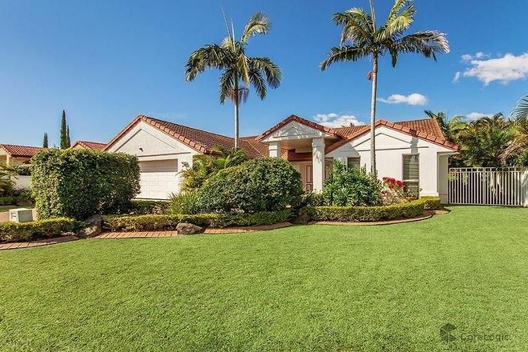 37 Beauty Point Drive, Robina, QLD 4226