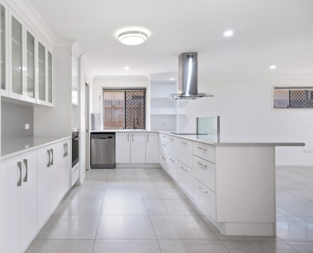 2 Messmate Court, Norman Gardens, QLD 4701