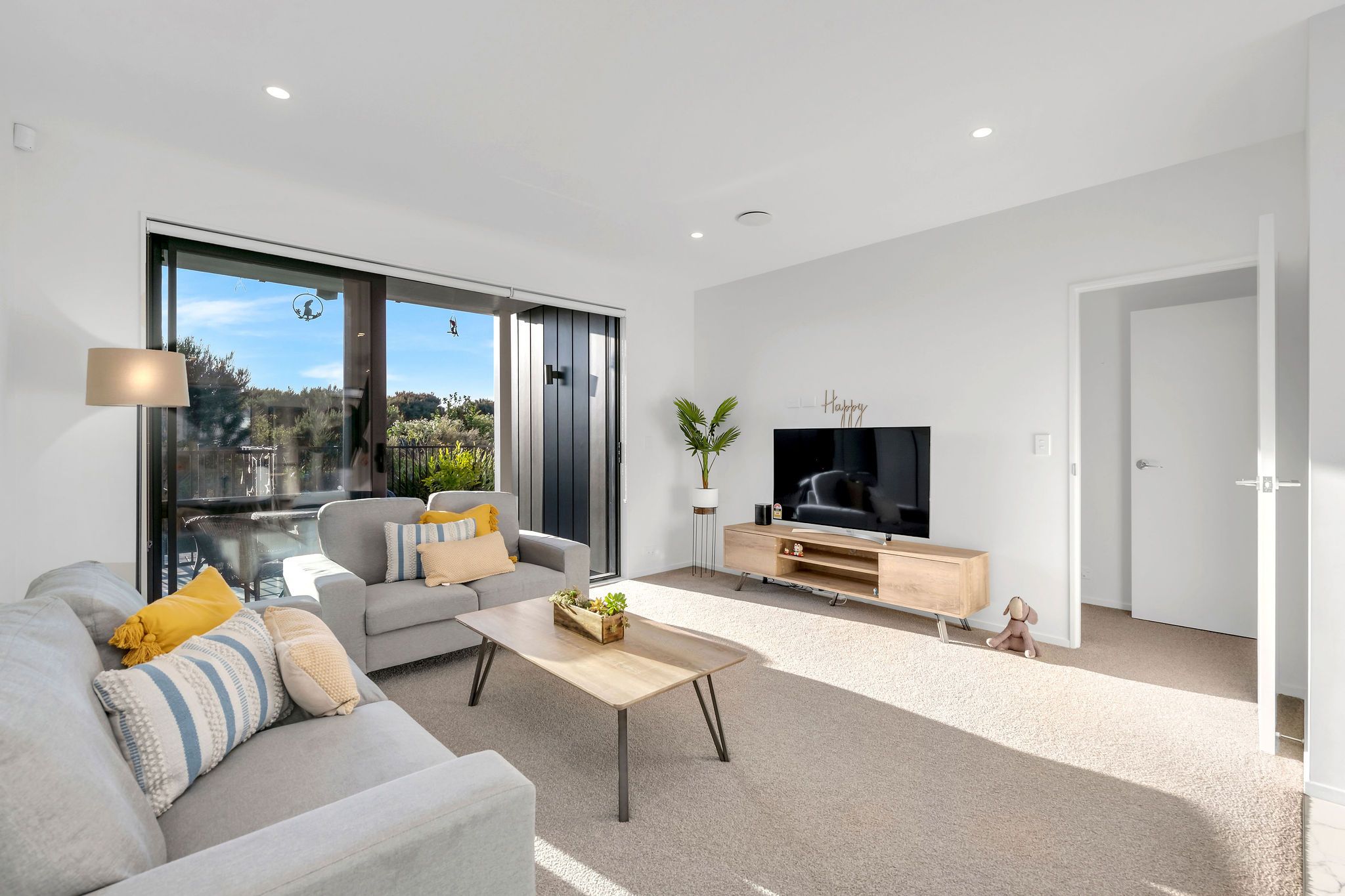 48 Whimbrel Road, Flat Bush, Manukau City