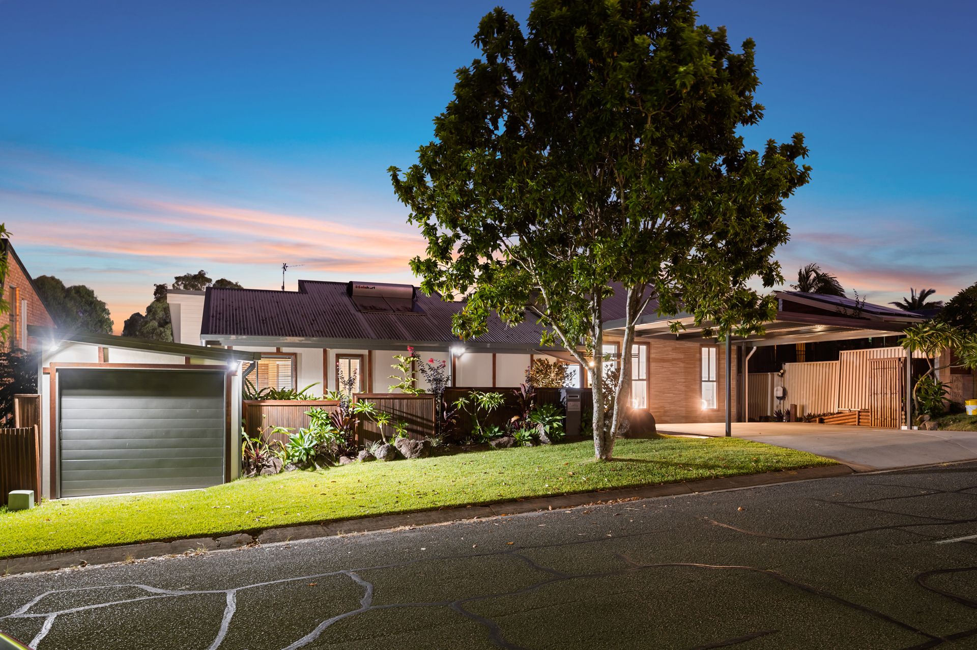 40 Tamworth Drive, Helensvale, QLD 4212