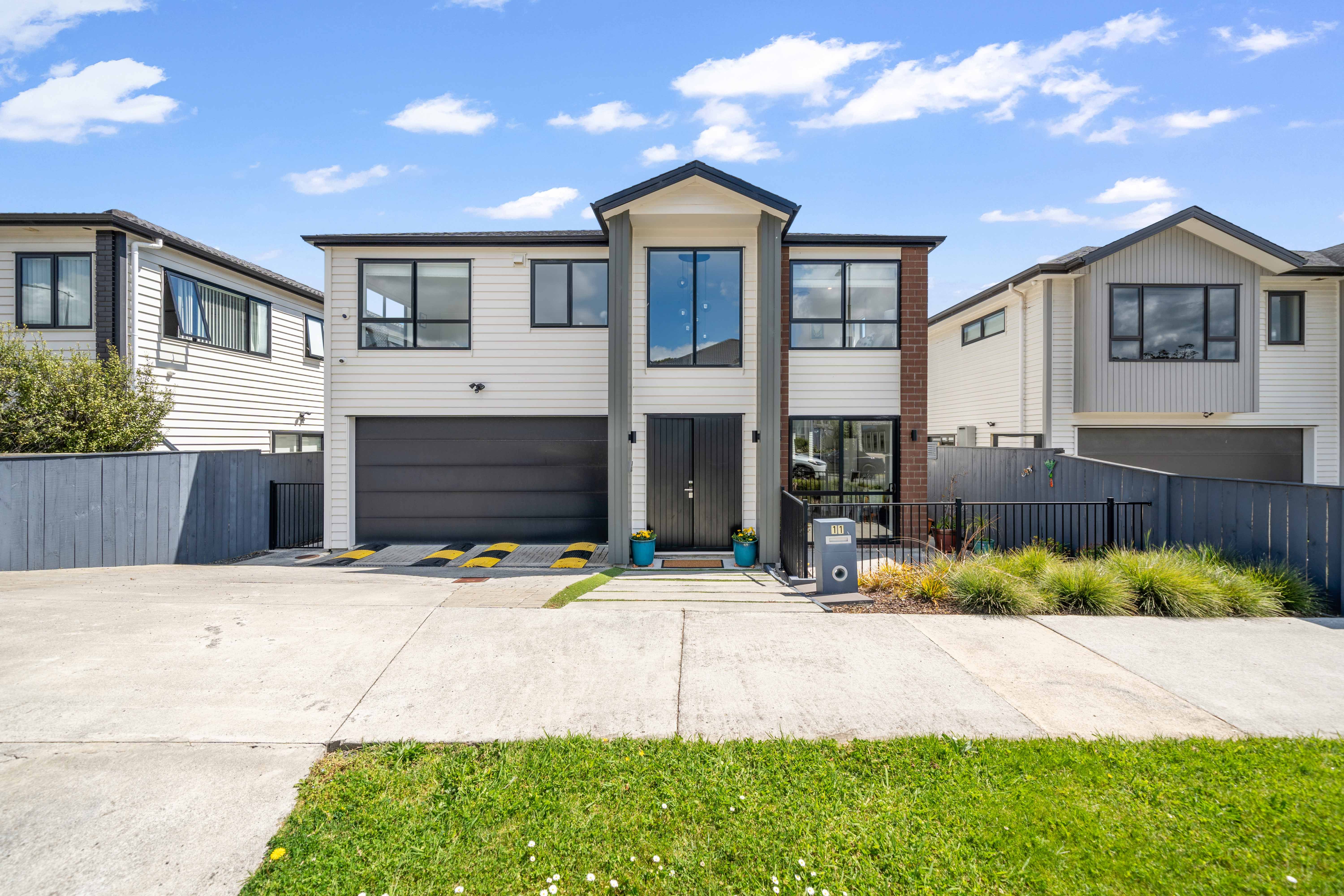 11 Black Shed Road, Flat Bush, Manukau City