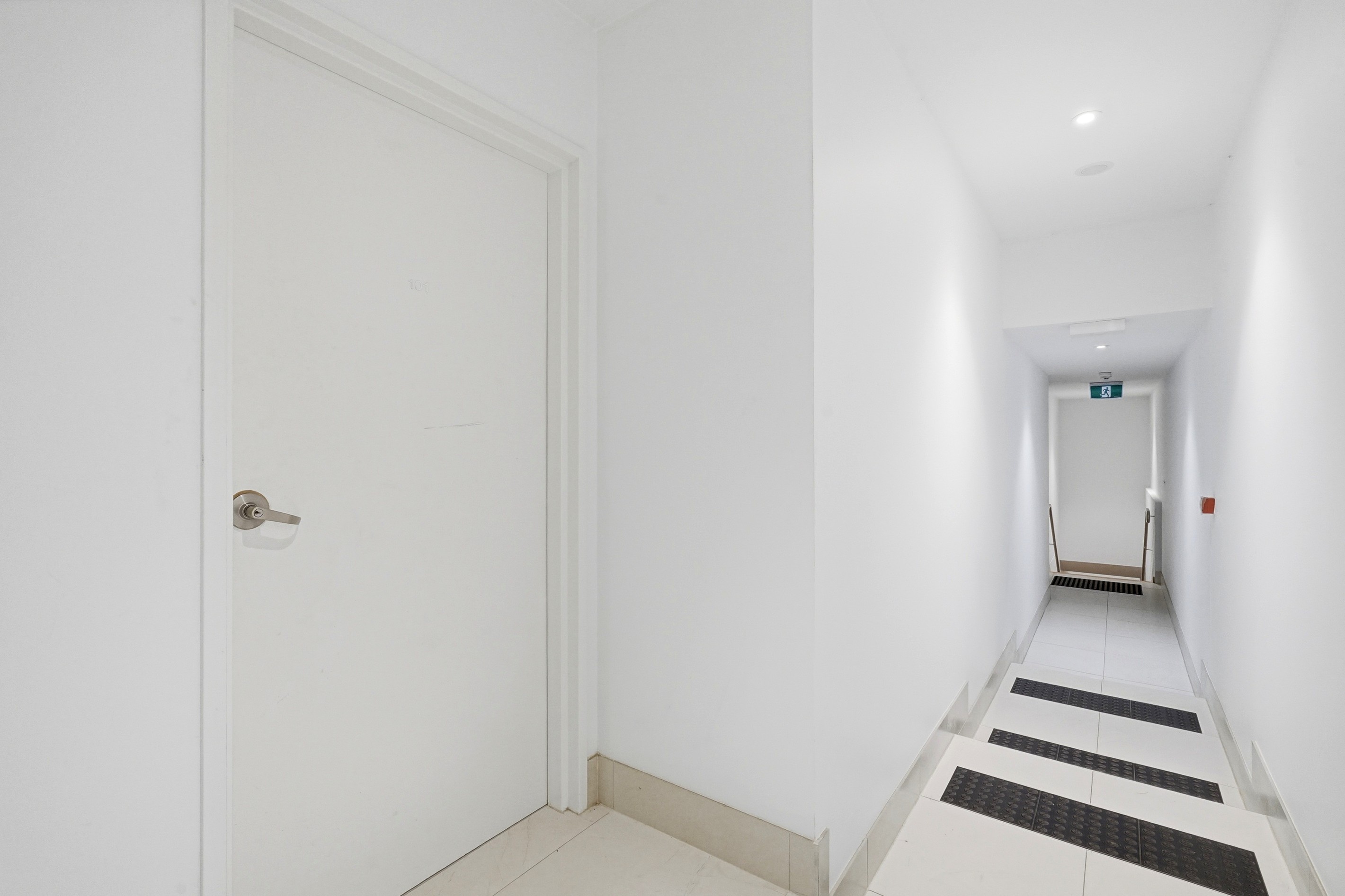 101/4 Lawson Street, Oakleigh East, VIC 3166