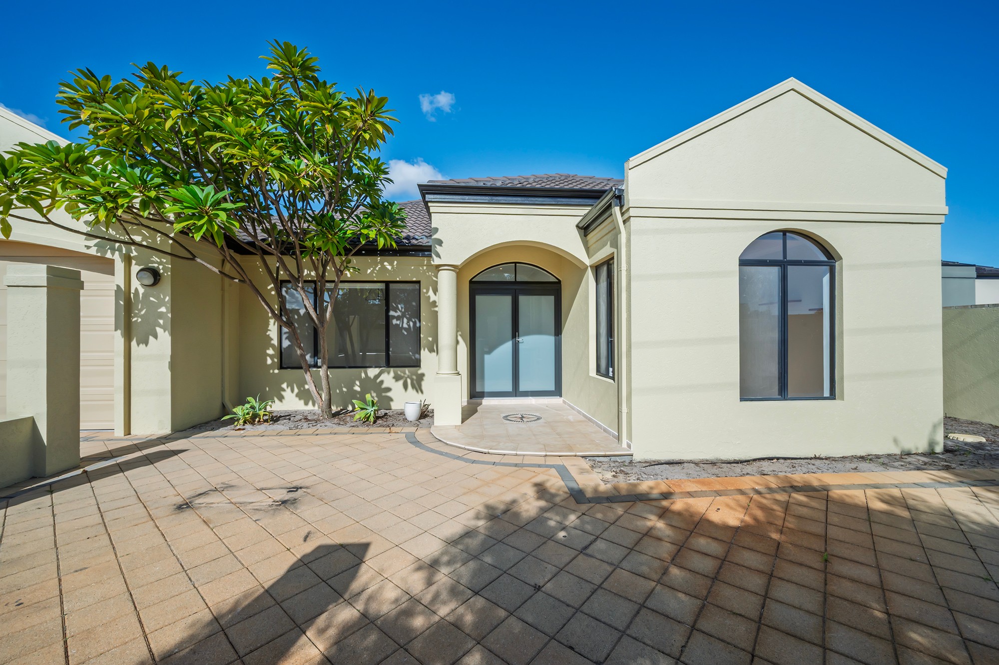 16 Crowhurst Way, Morley, WA 6062