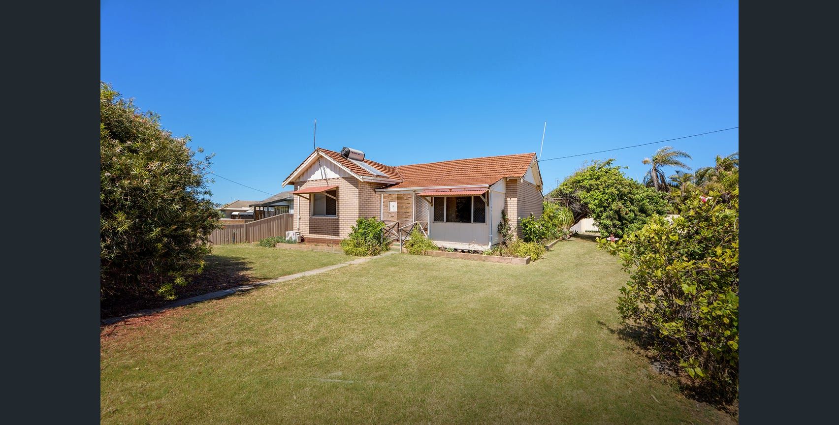 6 Whitfield Street, Beachlands, WA 6530