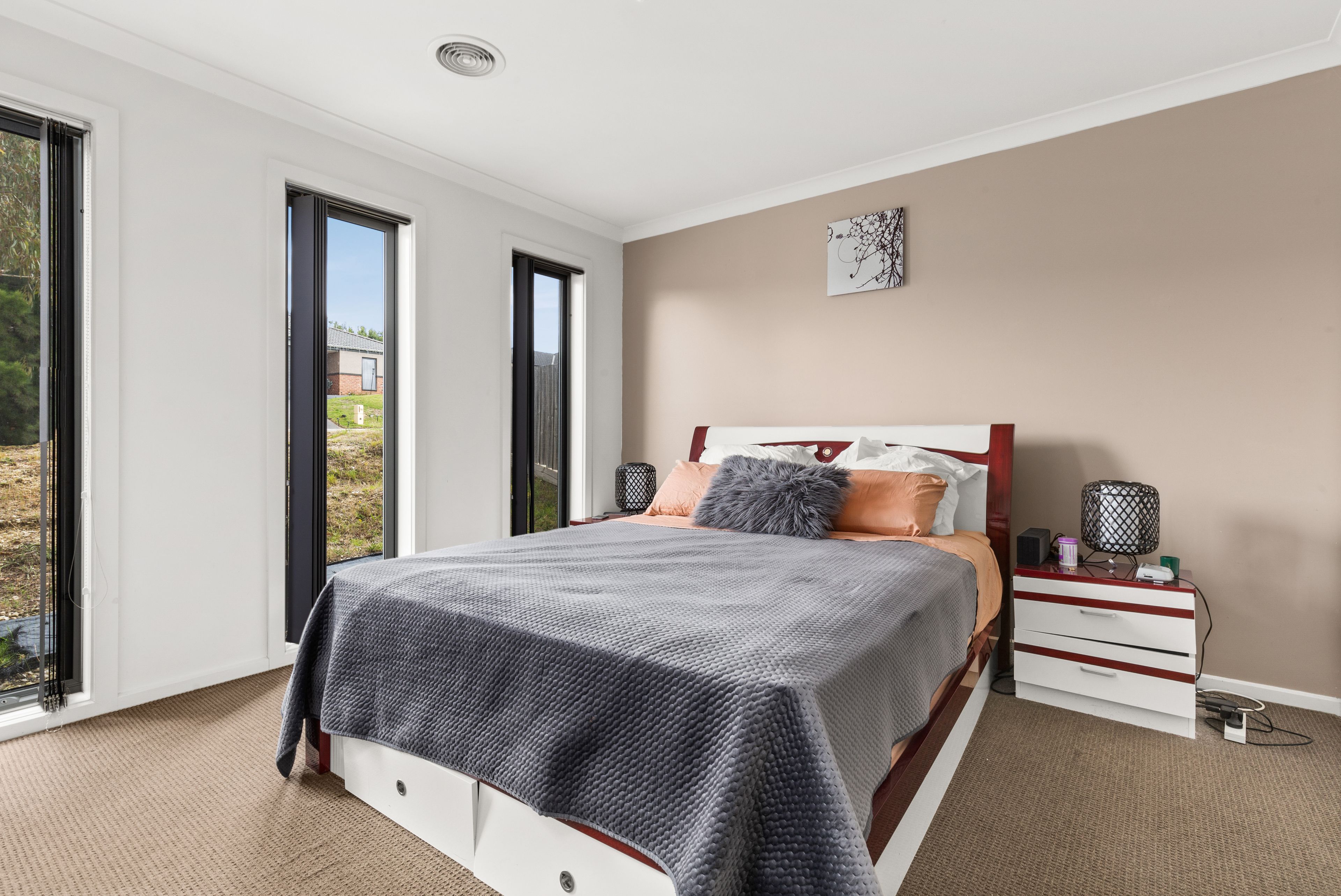 31 Manna Gum Drive, Pakenham, VIC 3810