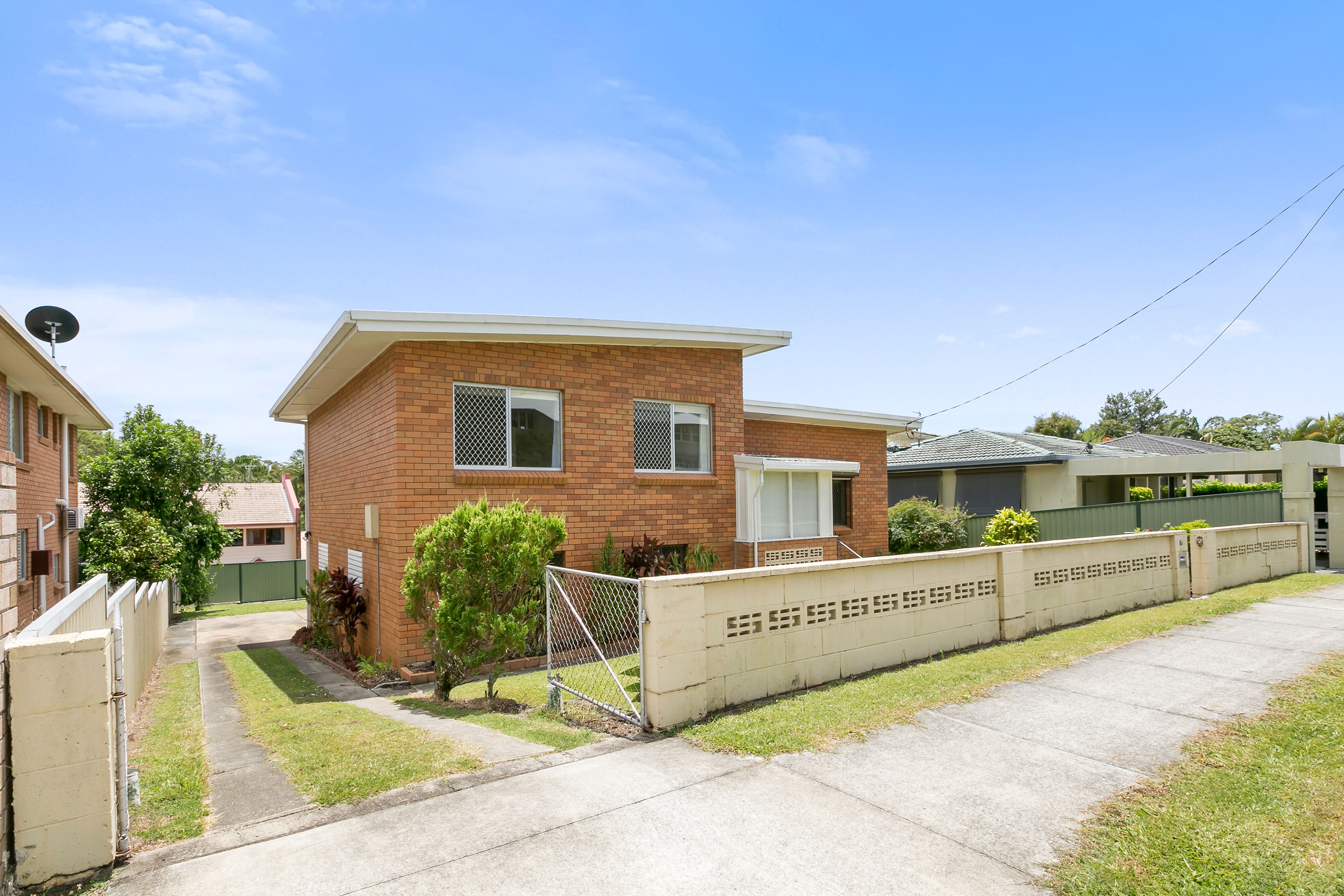 17 Nakina Street, Southport QLD 4215