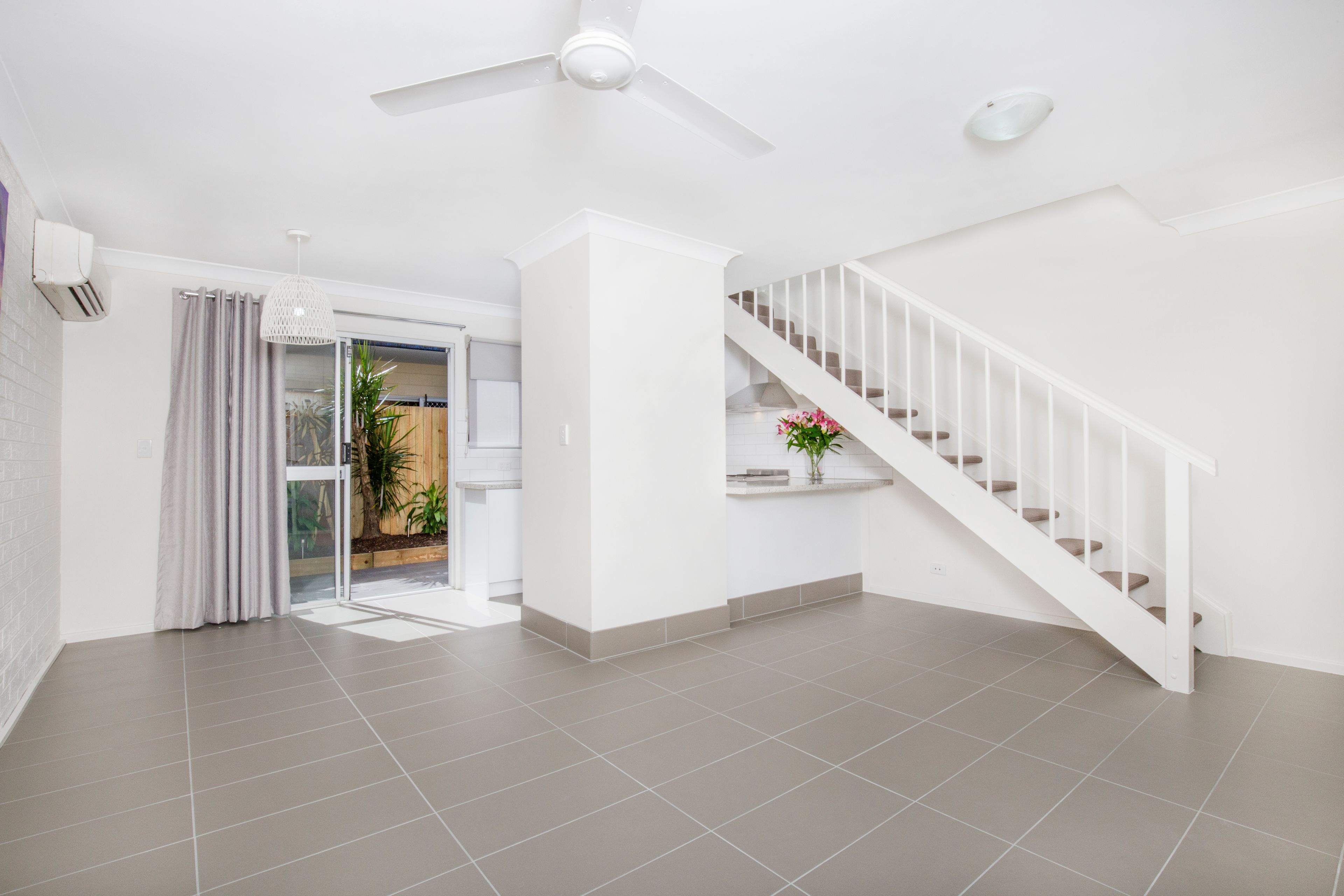 10/69 Pease Street, Manoora, QLD 4870 Leased Unit Ray White