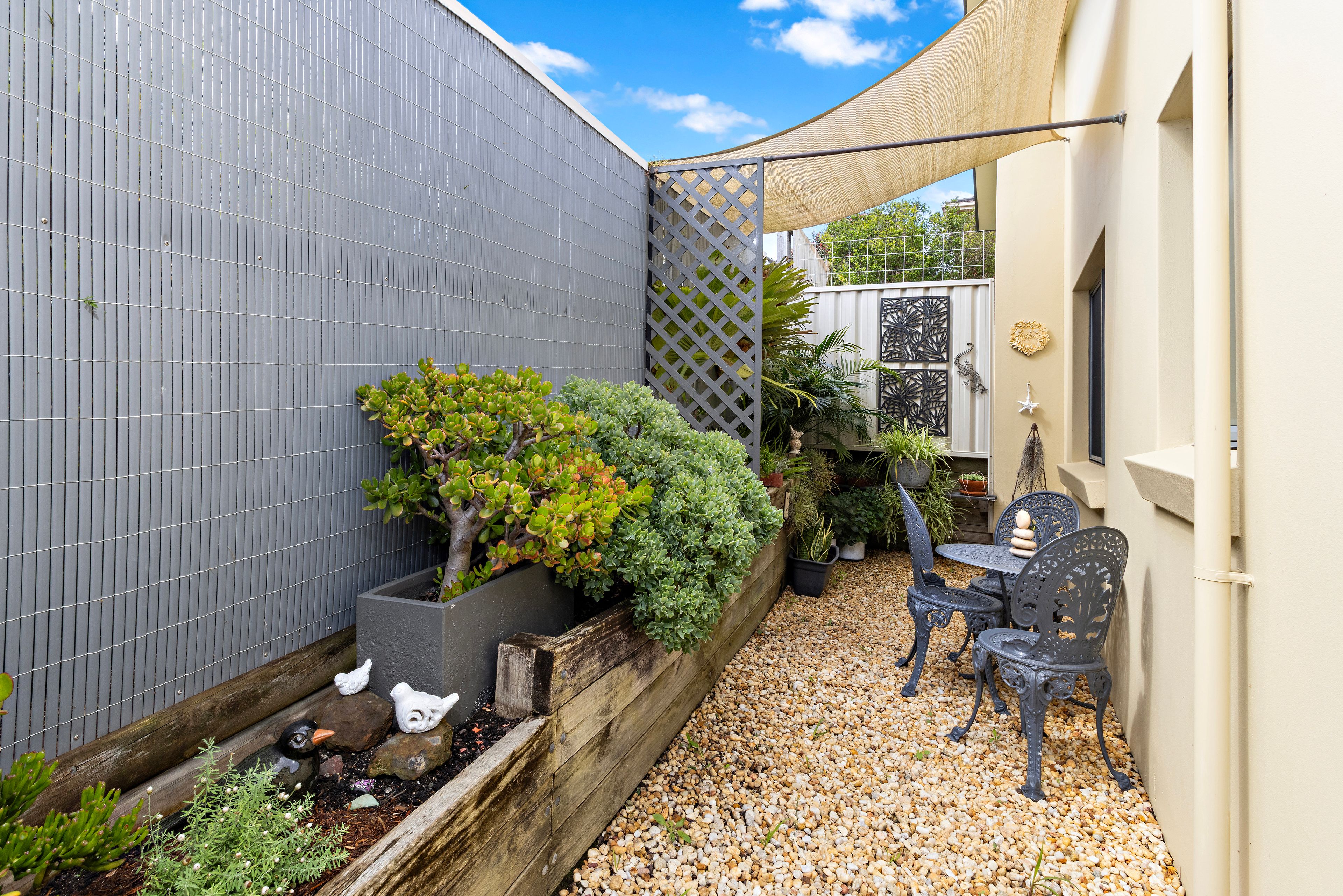 84A South Kiama Drive — photo 10 of 15